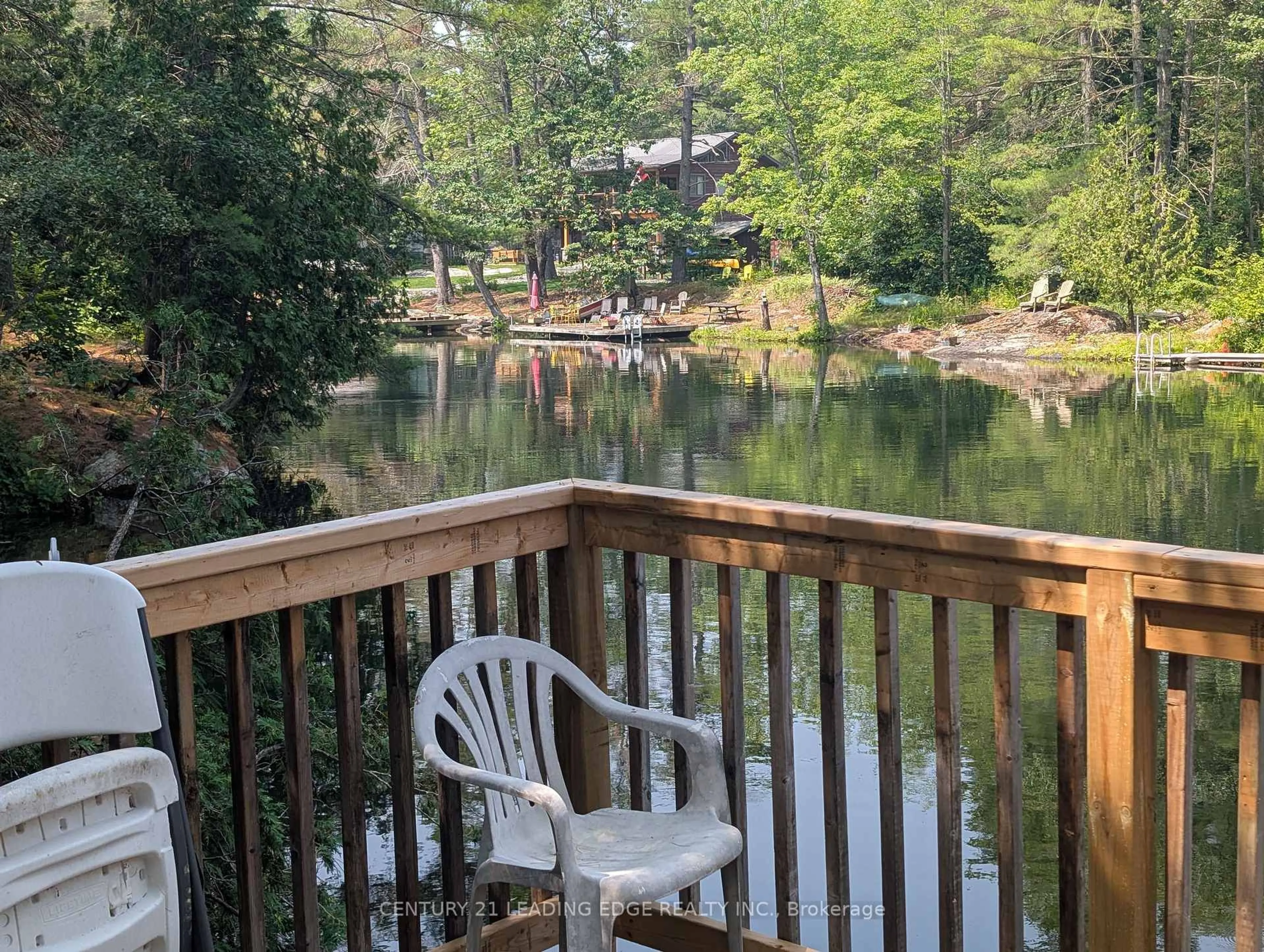 Patio, water/lake/river/ocean view for 8144 Laidlaw Ave, Ramara Ontario L0K 2B0
