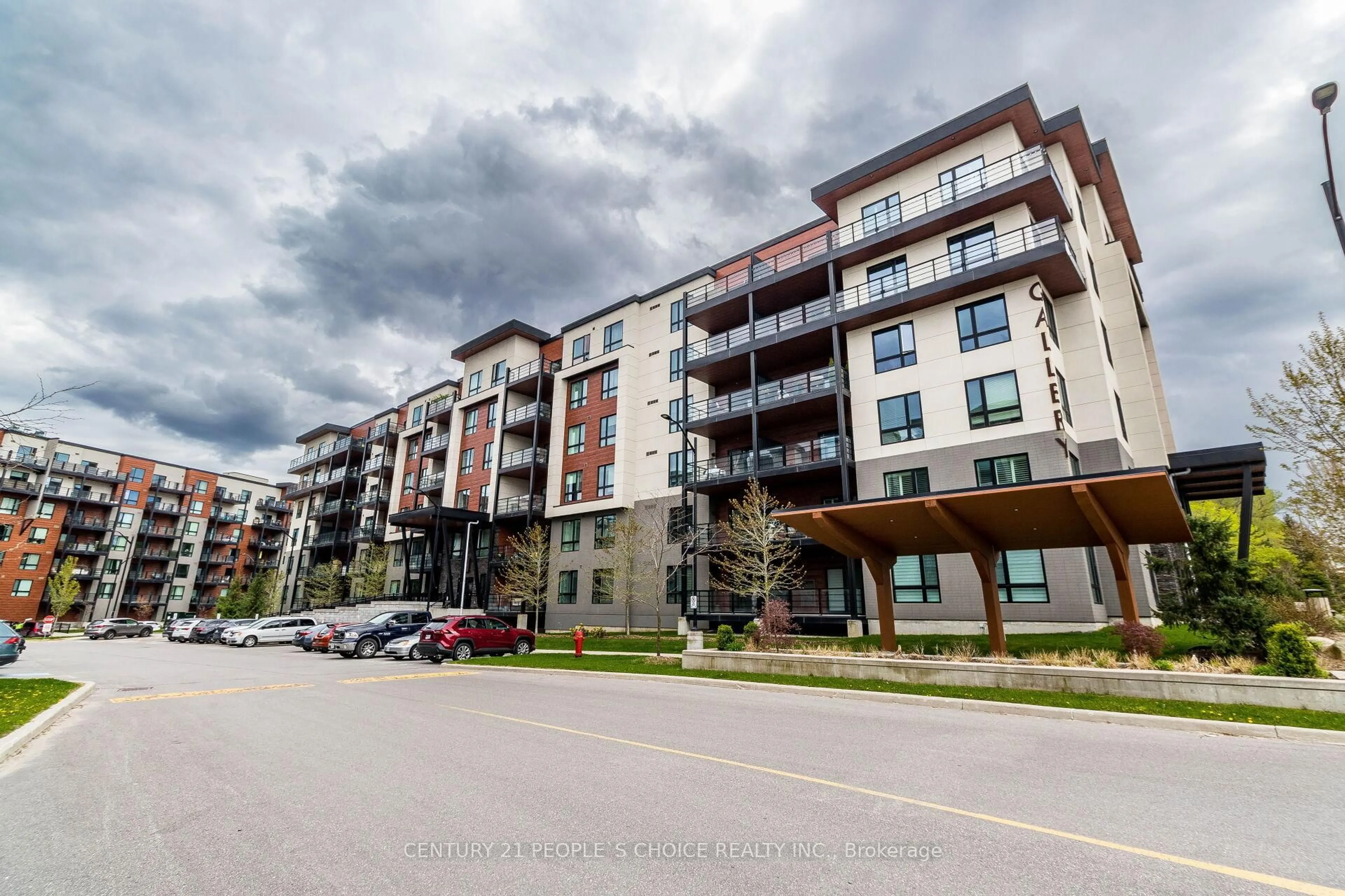 A pic from outside/outdoor area/front of a property/back of a property/a pic from drone, unknown for 306 Essa Rd #511, Barrie Ontario L9J 0H5