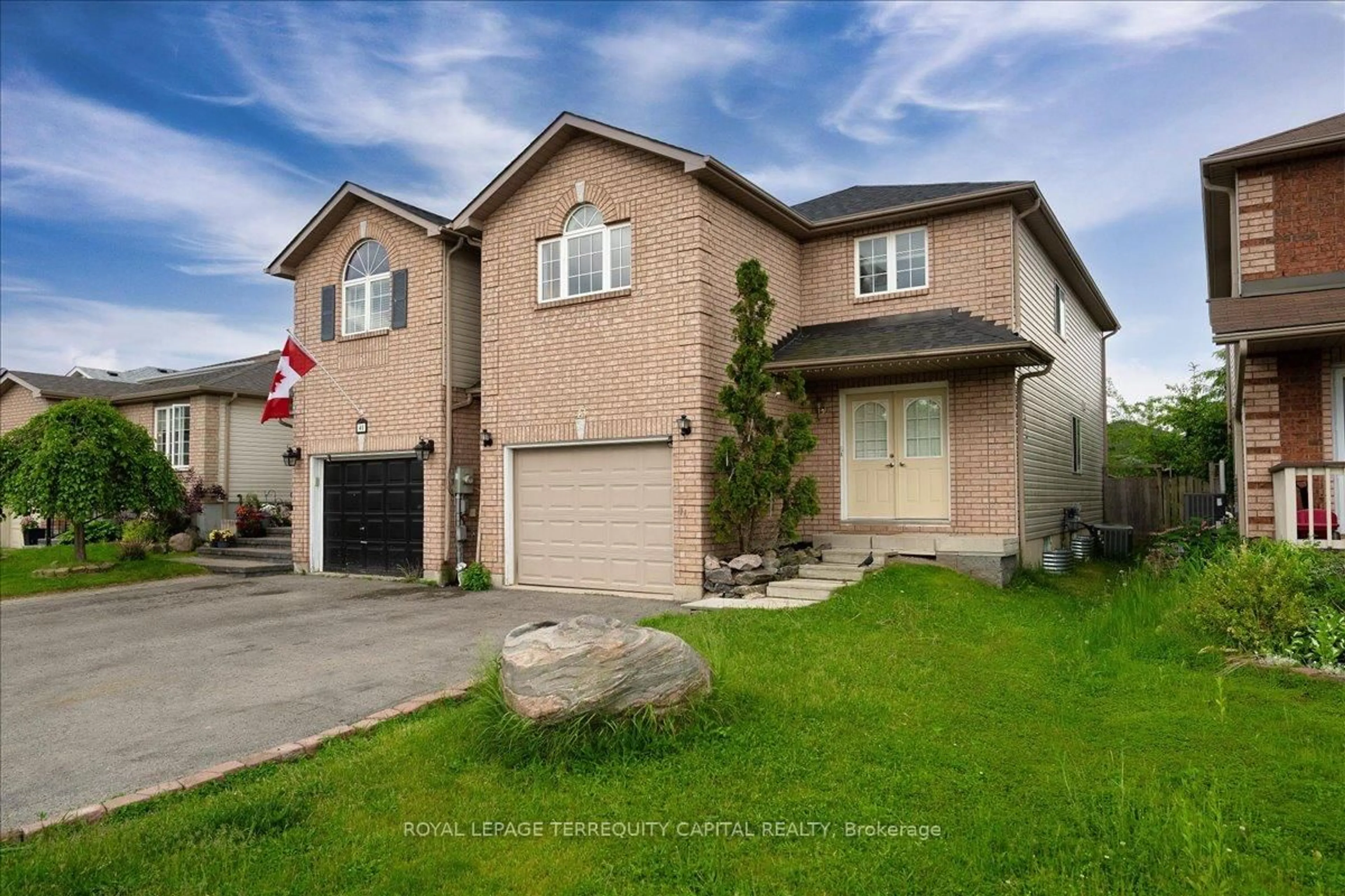 Home with brick exterior material, street for 43 Willow Dr, Barrie Ontario L4N 8T1