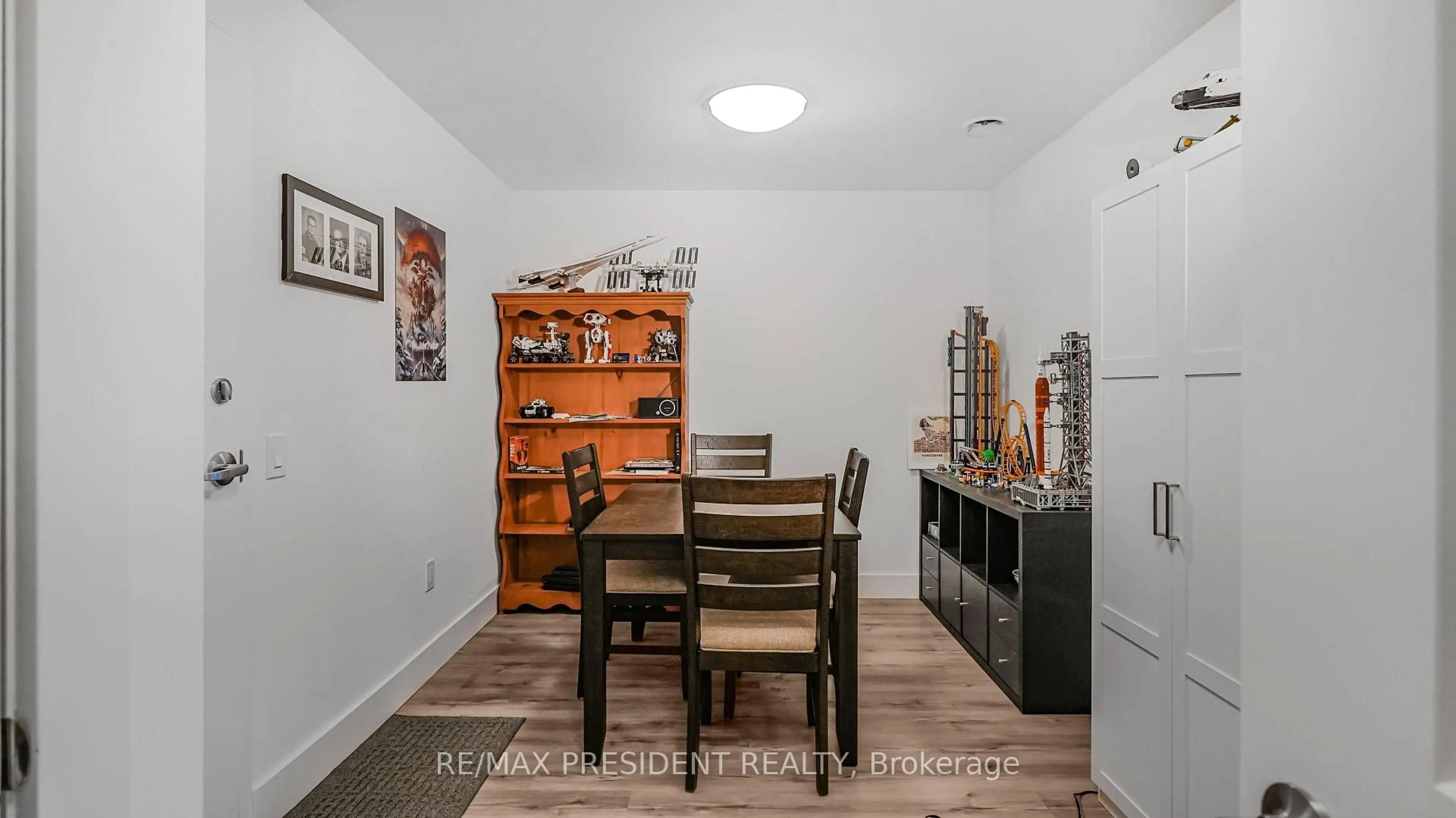 Dining room, unknown for 4 Kimberly Lane #403, Collingwood Ontario L9Y 5B4