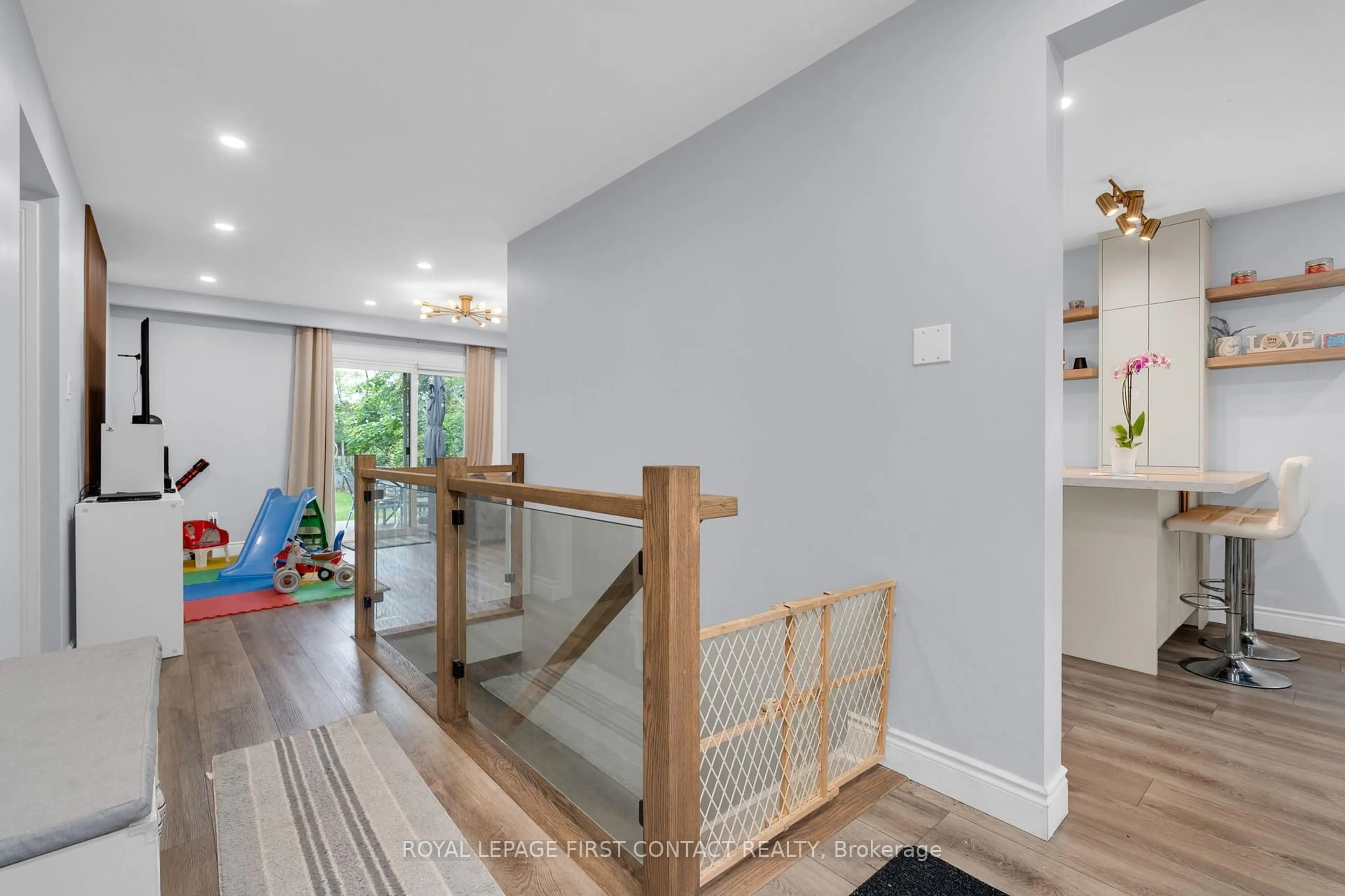 Unknown for 26 Ottaway Ave, Barrie Ontario L4M 2W7