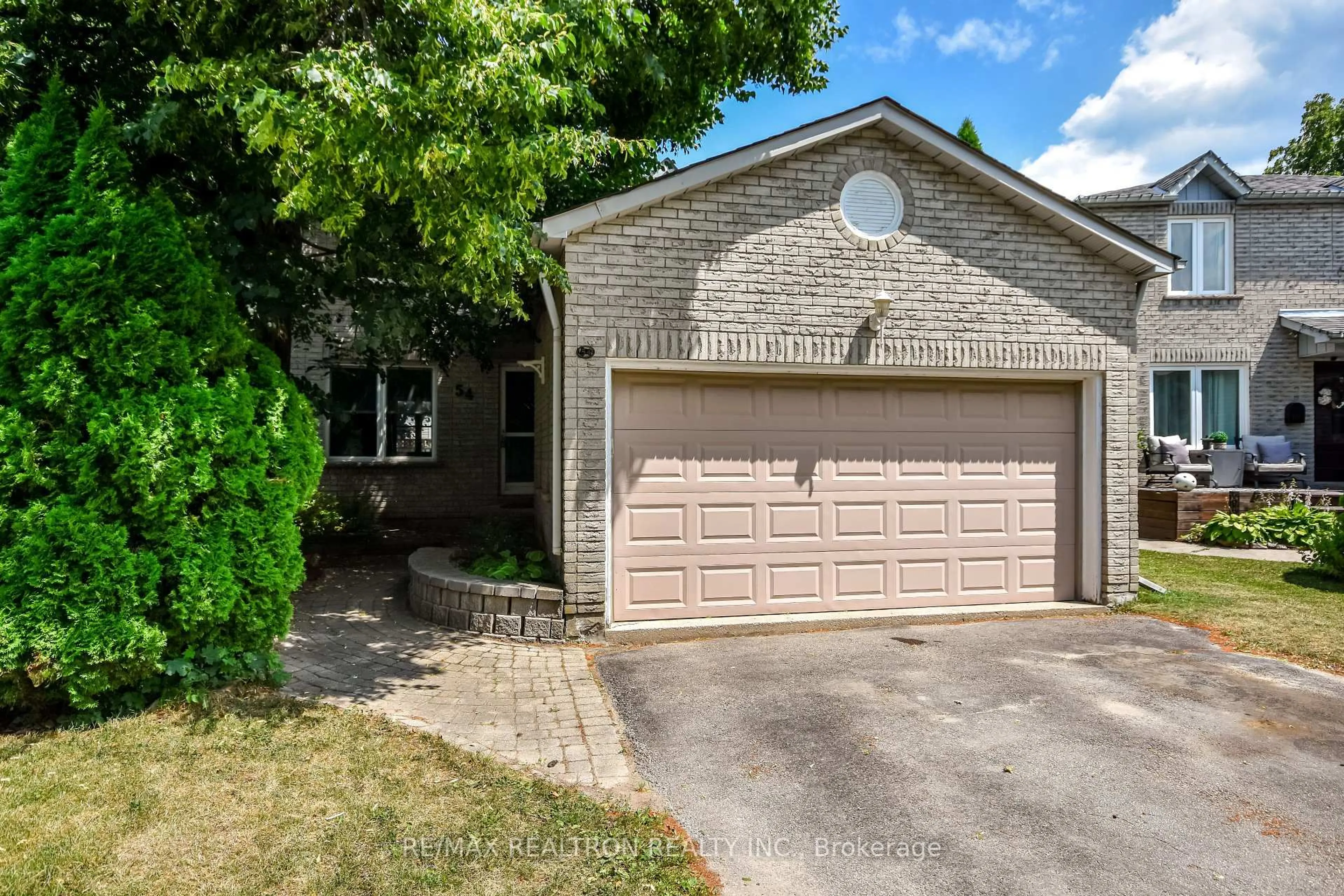 Home with brick exterior material, street for 54 Carruthers Cres, Barrie Ontario L4M 6A7