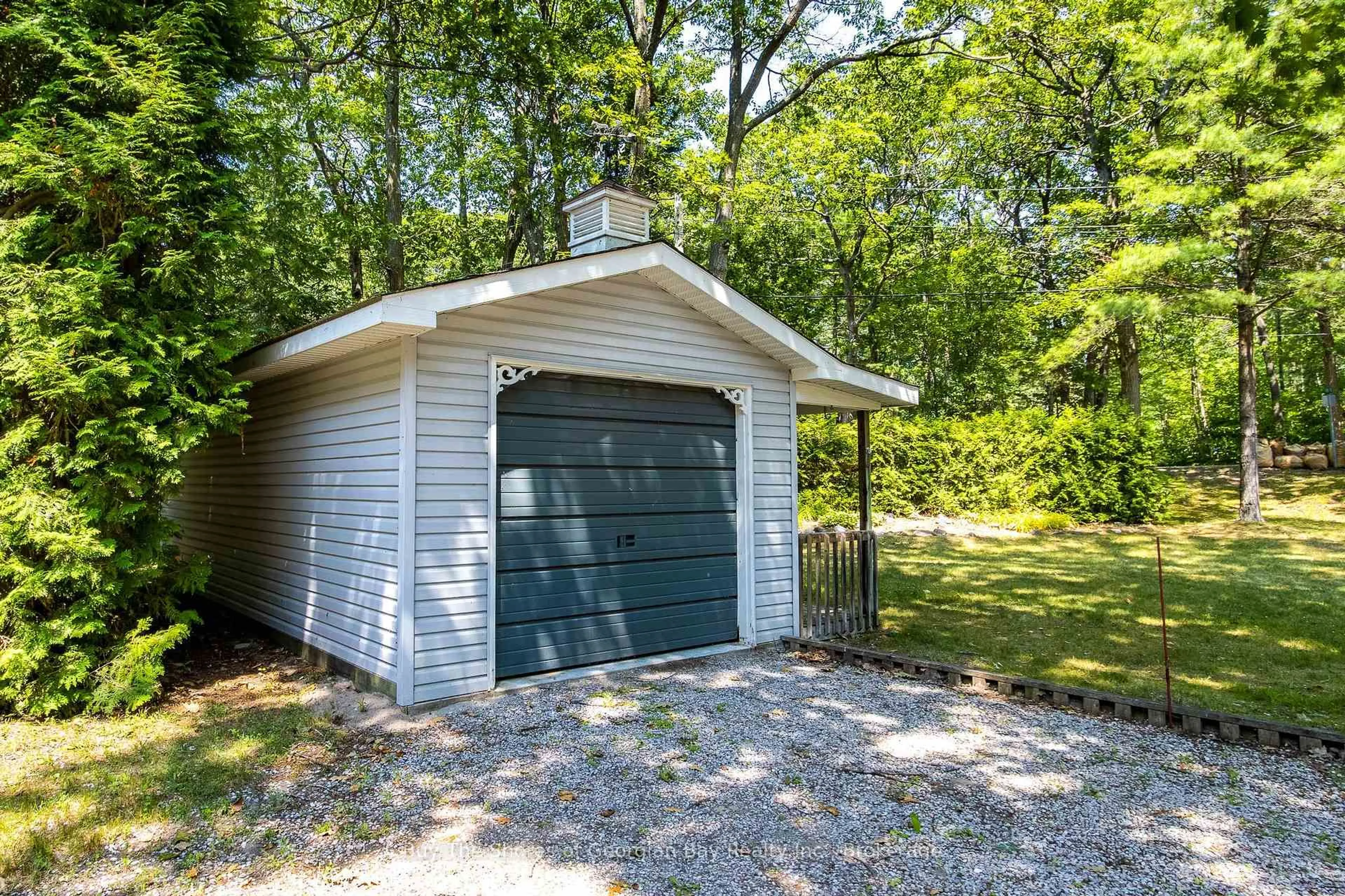 Indoor garage for 2249 Tiny Beaches Rd, Tiny Ontario L0L 1P1