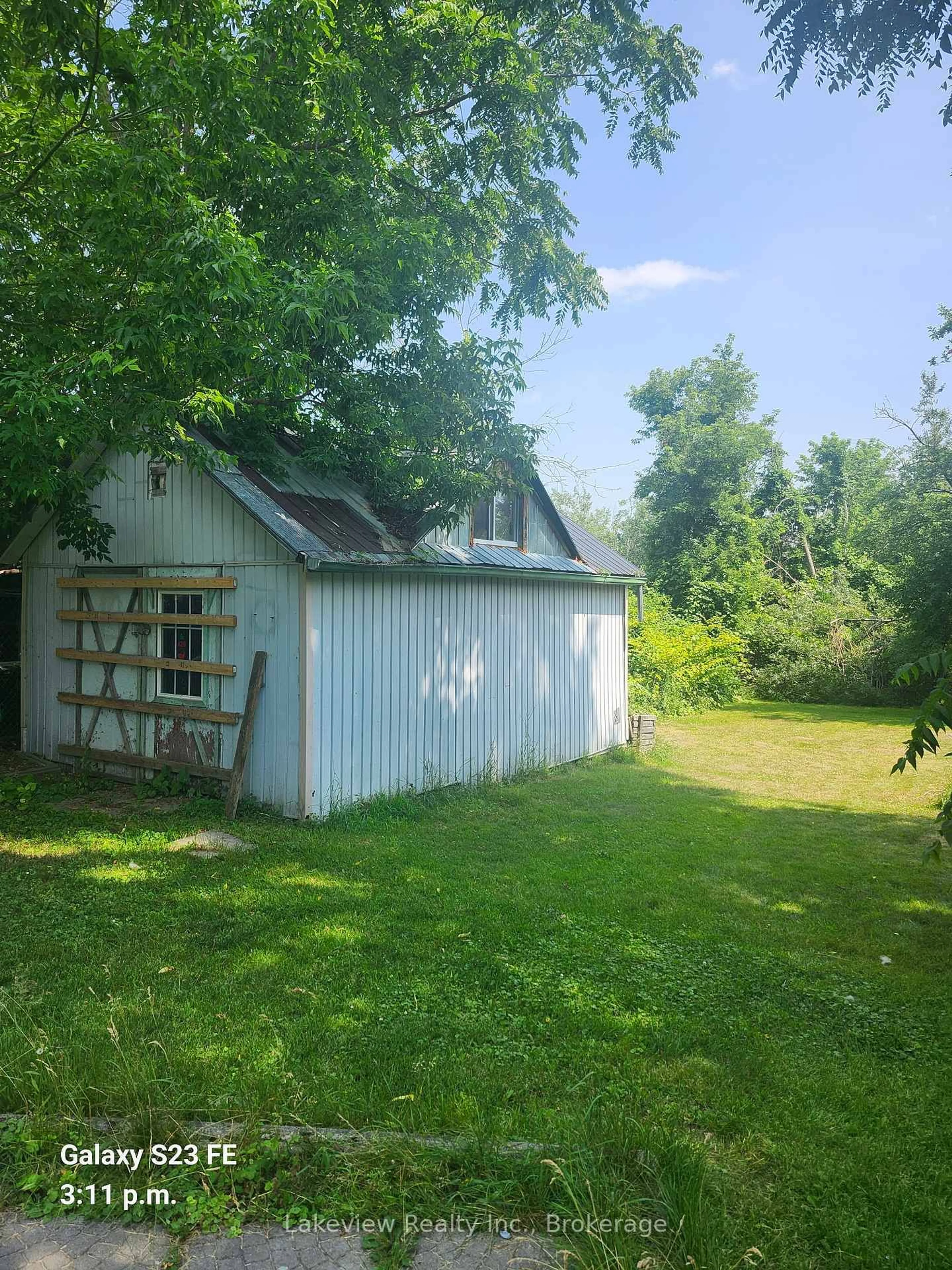 Shed for 159 Barrie Rd, Orillia Ontario L3V 2P6