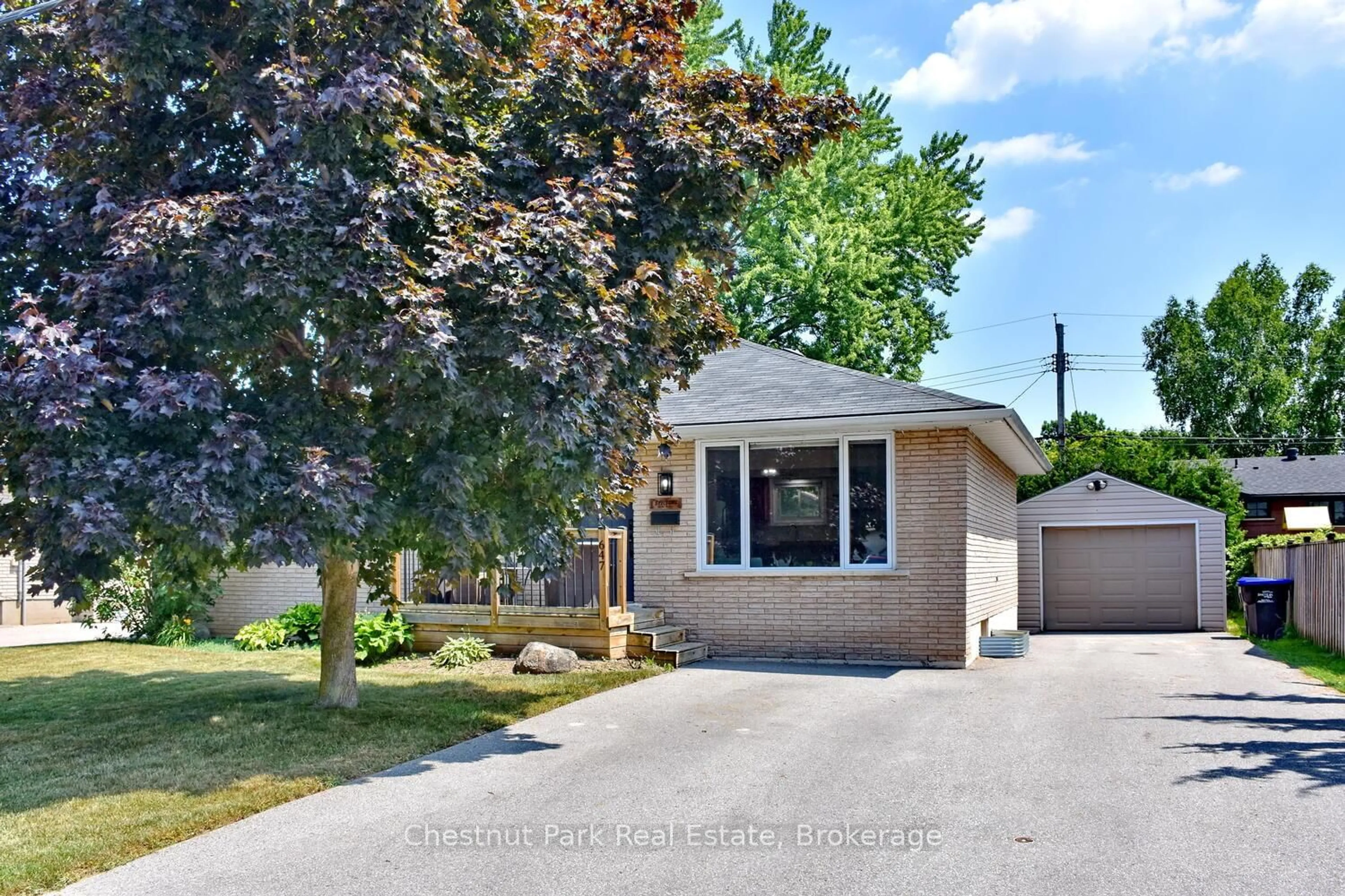 Unknown for 647 Oak St, Collingwood Ontario L9Y 2Z7