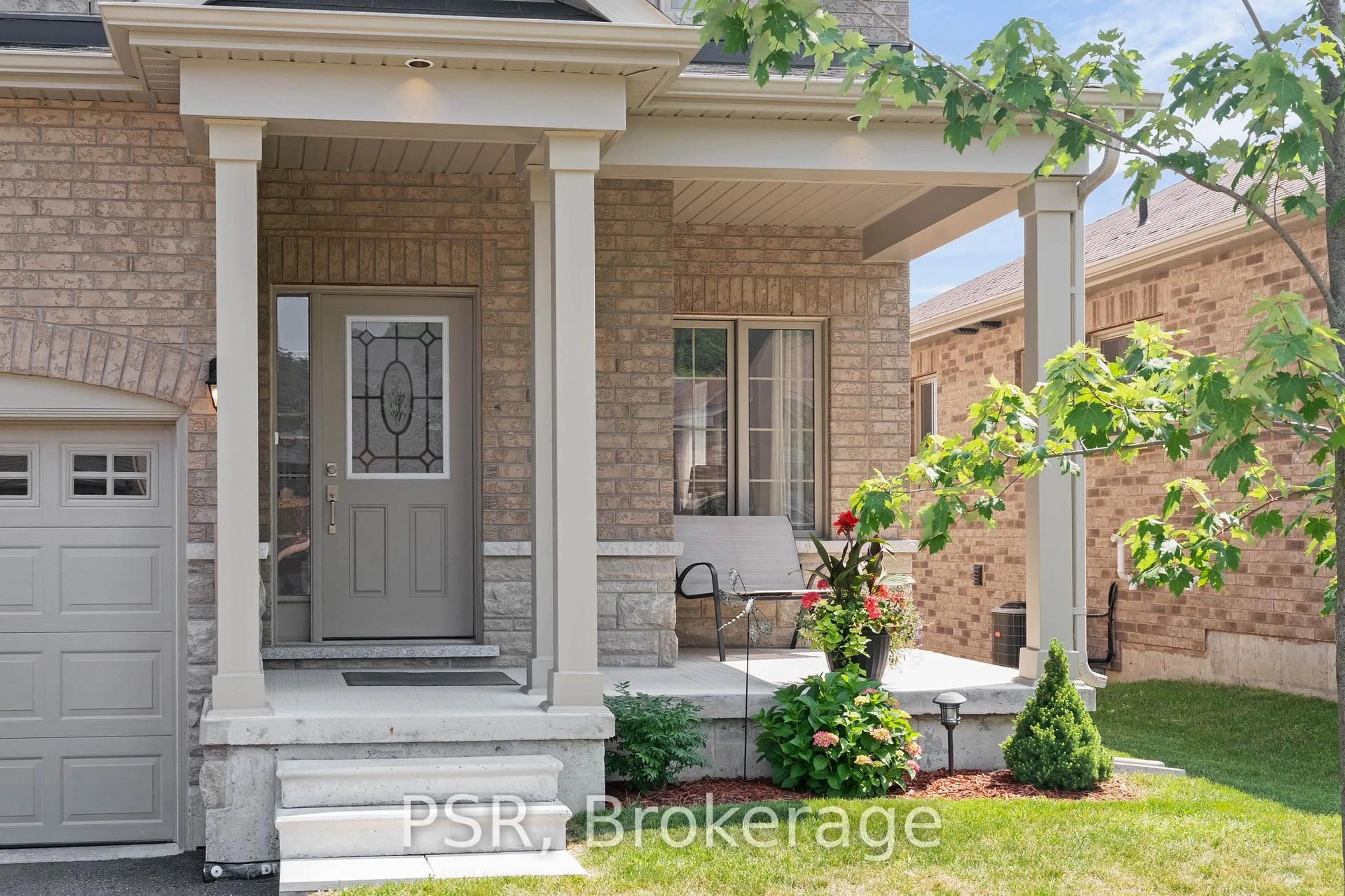 Home with brick exterior material, street for 16 Hewson St, Penetanguishene Ontario L9M 0V7