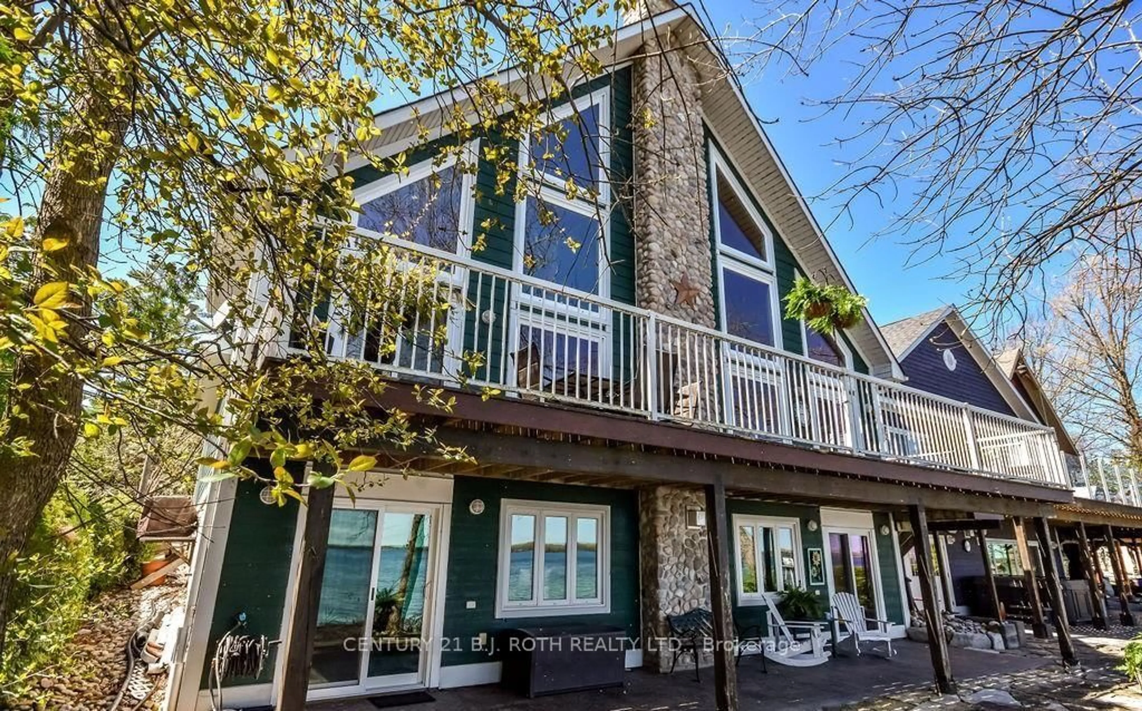 Patio, unknown for 3931 MENOKE BEACH Rd, Severn Ontario L3V 0T9
