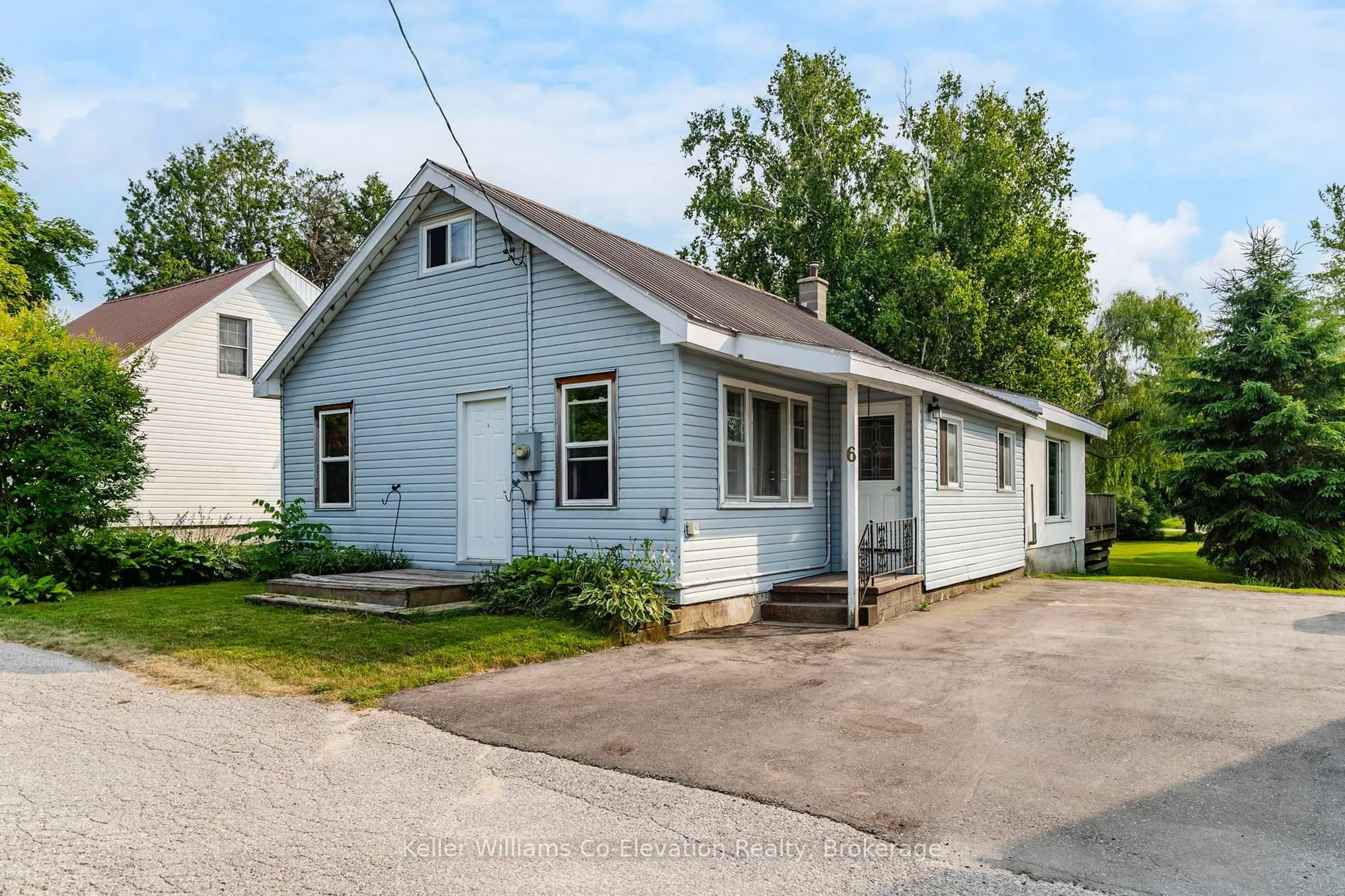 Unknown for 6 Dupuis Dr, Penetanguishene Ontario L9M 1P1