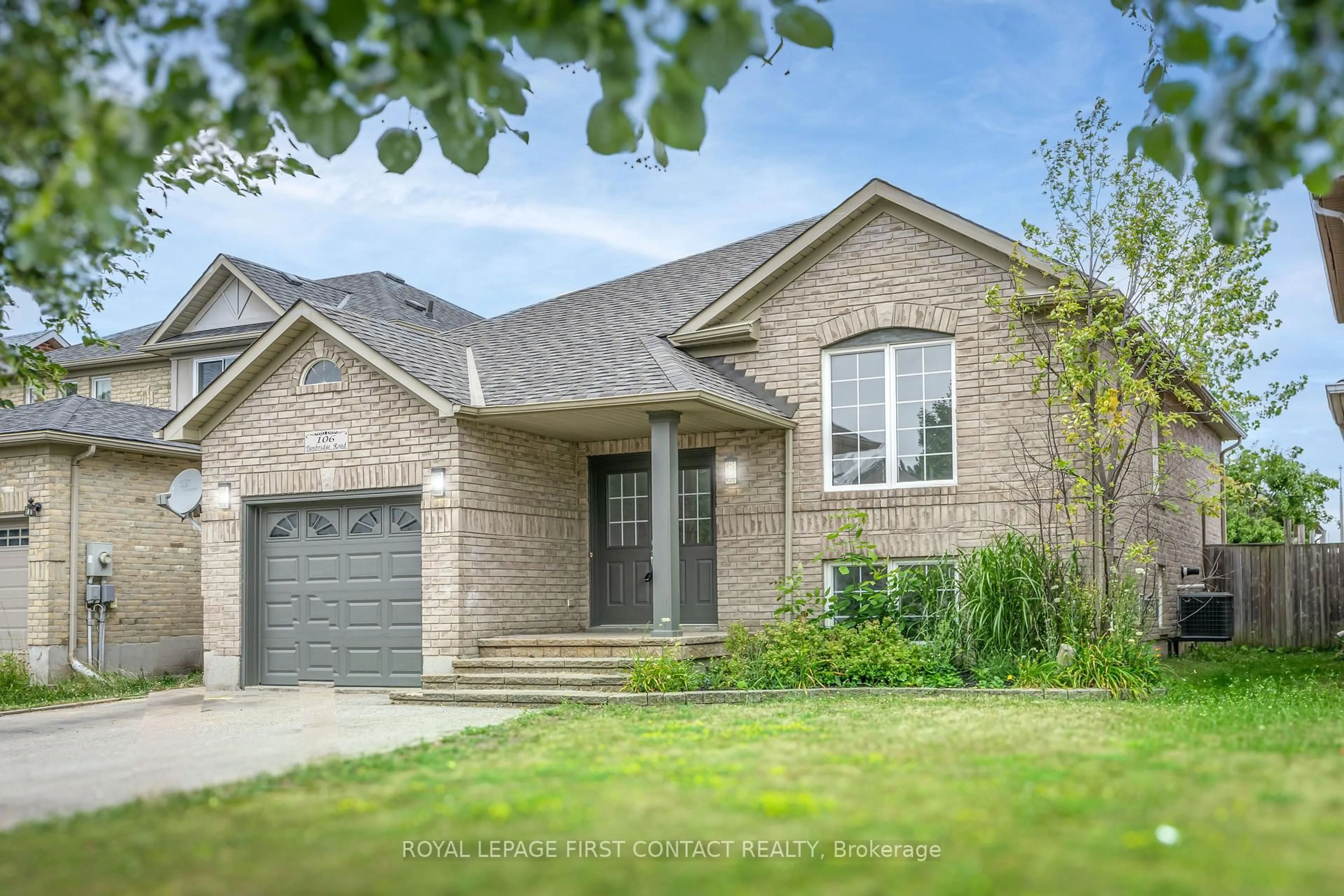 Home with brick exterior material, street for 106 Tunbridge Rd, Barrie Ontario L4M 6T1