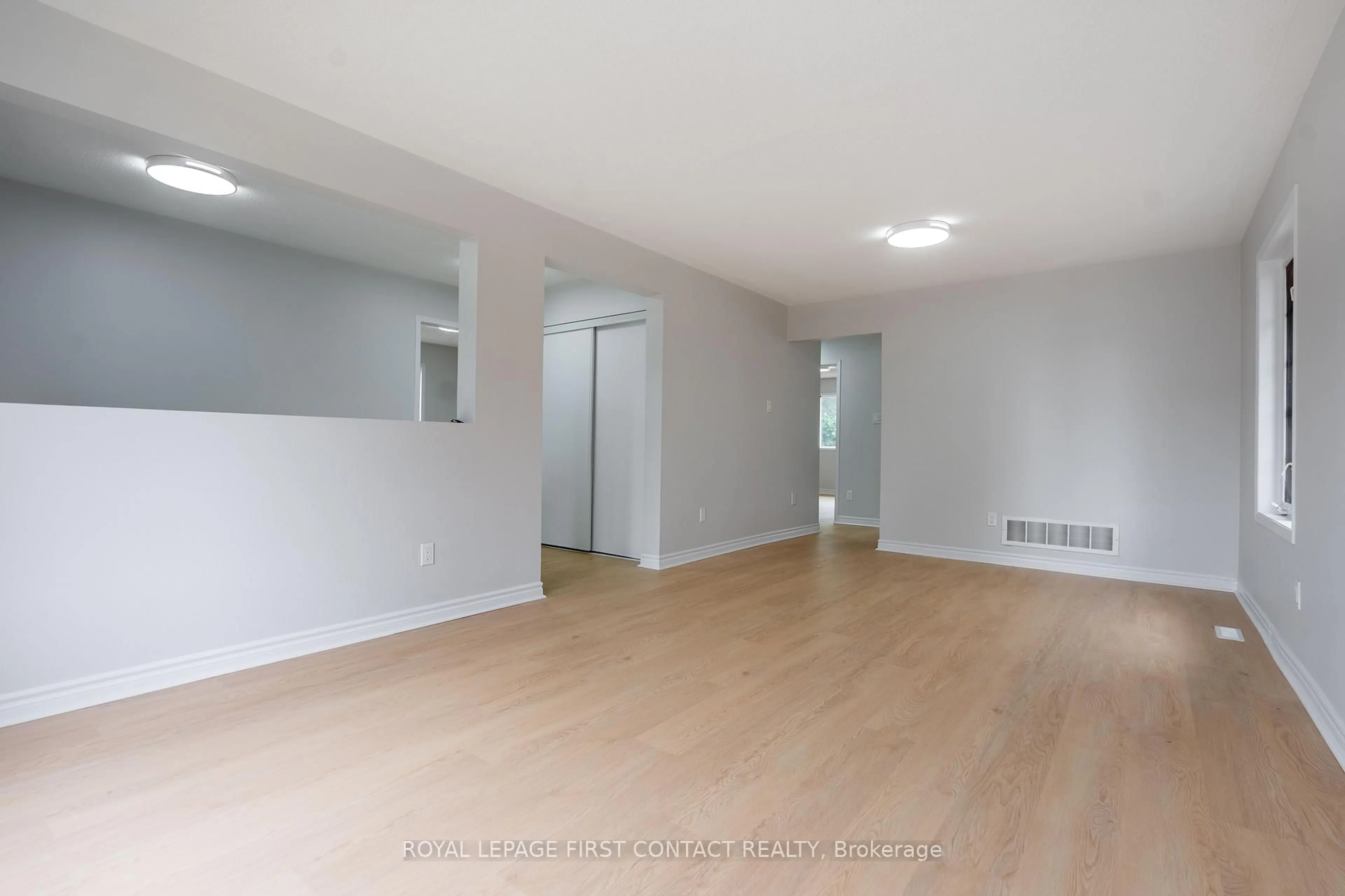 A pic of a room for 106 Tunbridge Rd, Barrie Ontario L4M 6T1