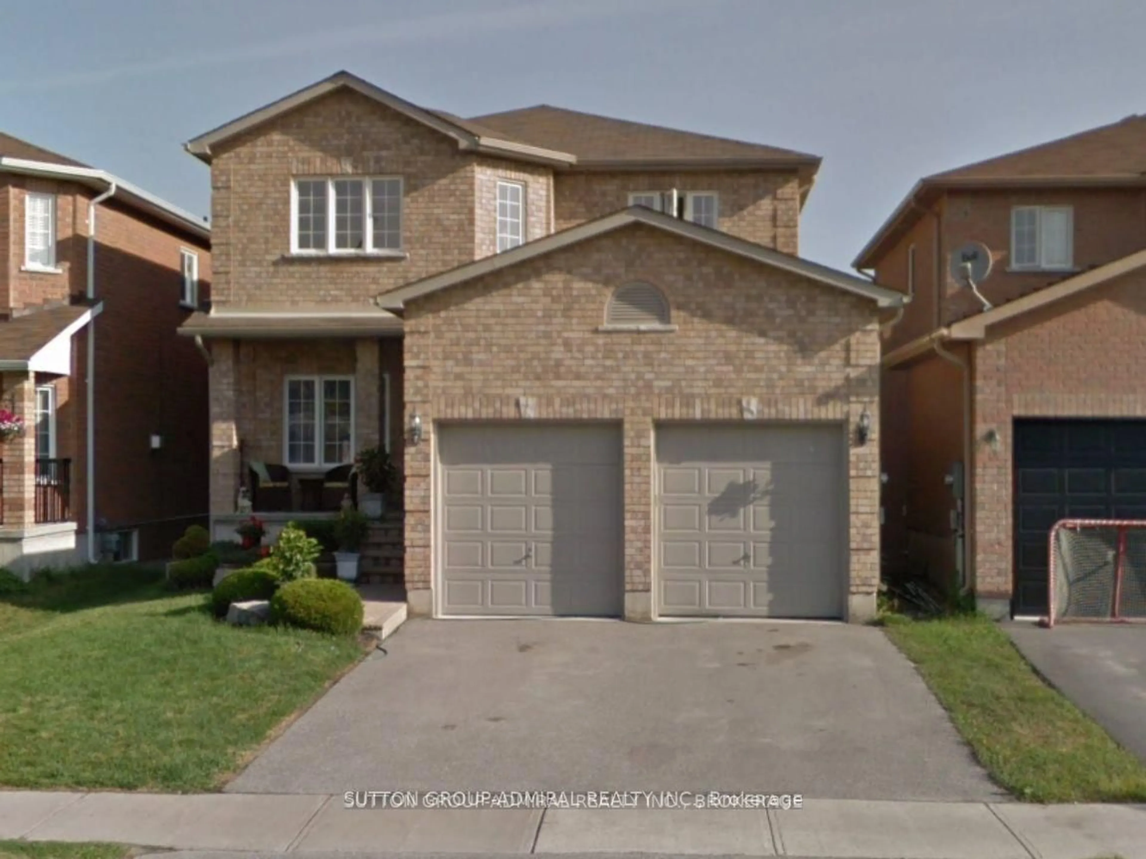Home with brick exterior material, street for 62 Dunnett Dr, Barrie Ontario L4N 0J6