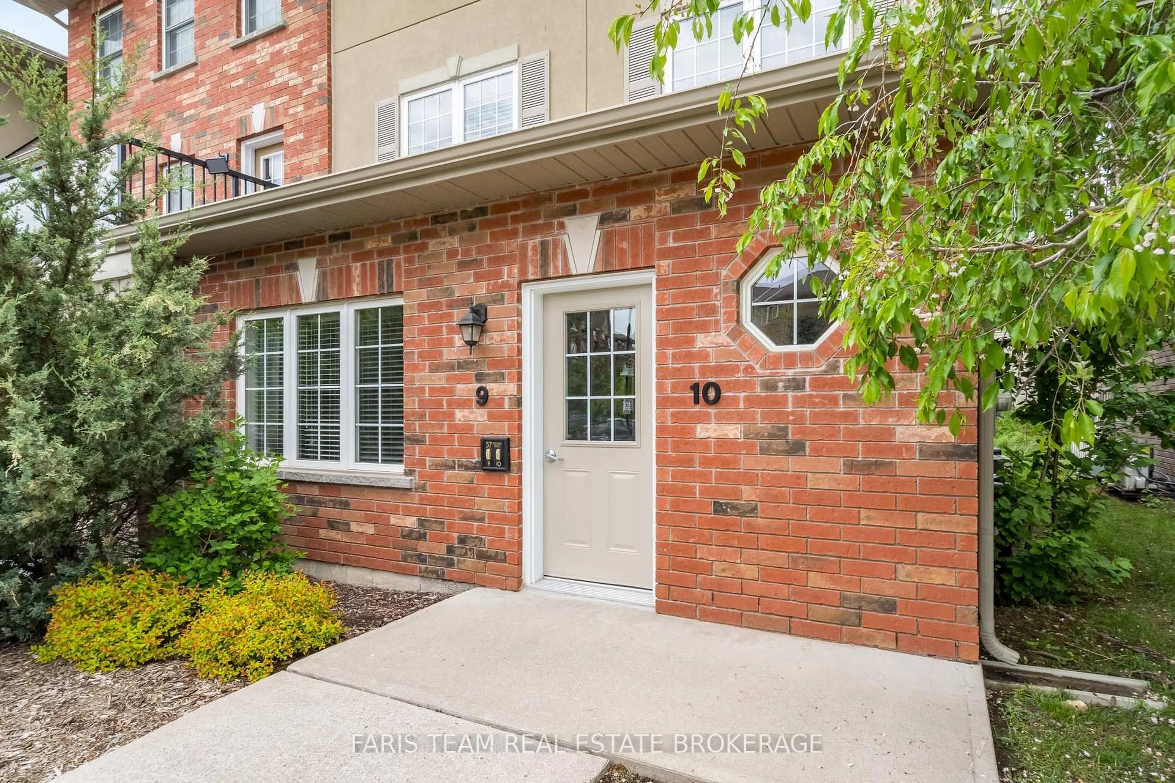 Unknown for 57 Ferndale Dr #9, Barrie Ontario L4N 5W9