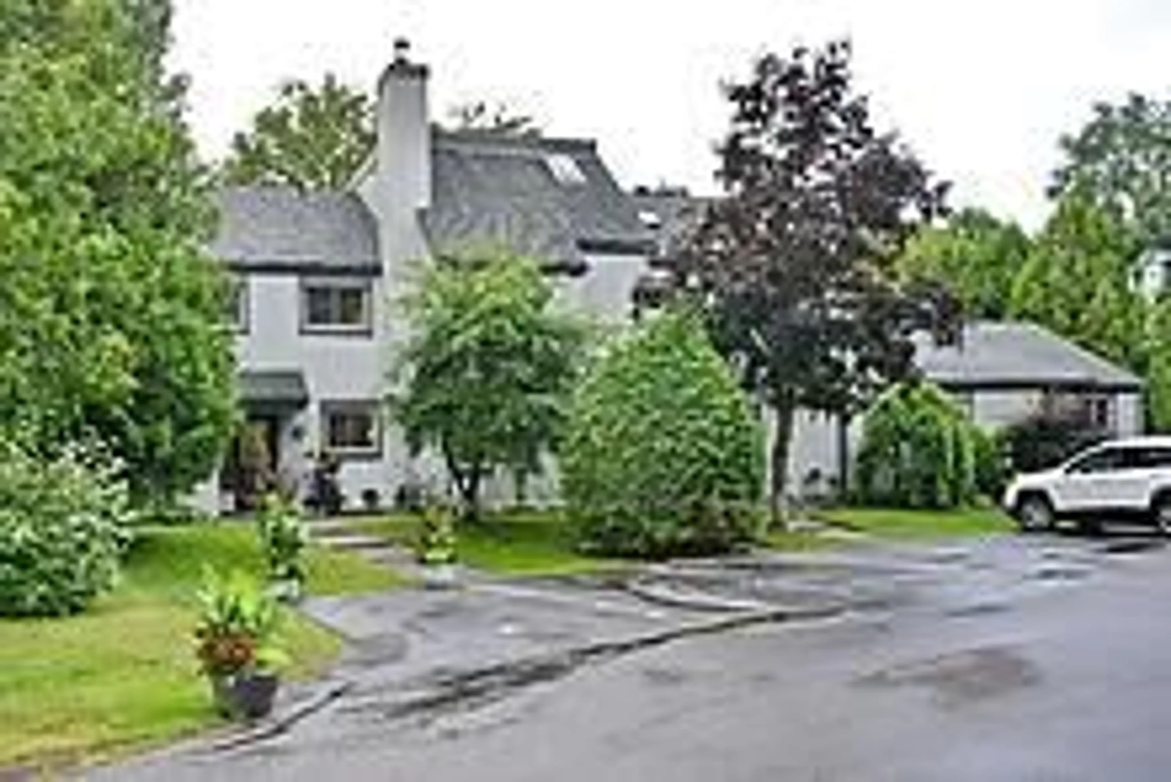 Unknown for 12 Dawson Dr #401, Collingwood Ontario L9Y 5B4