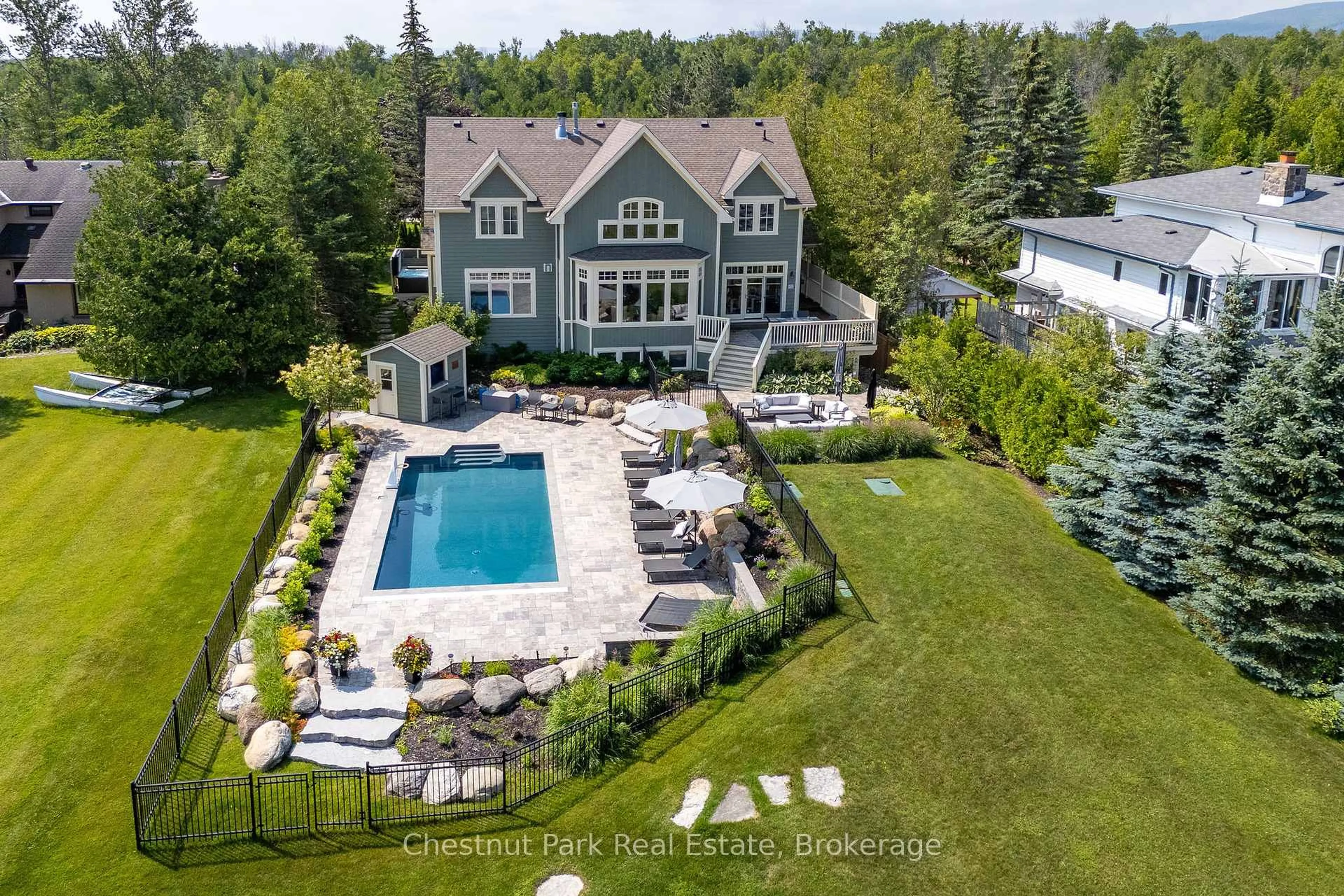 A pic from outside/outdoor area/front of a property/back of a property/a pic from drone, water/lake/river/ocean view for 176 Bartlett Blvd, Collingwood Ontario L9Y 5C9