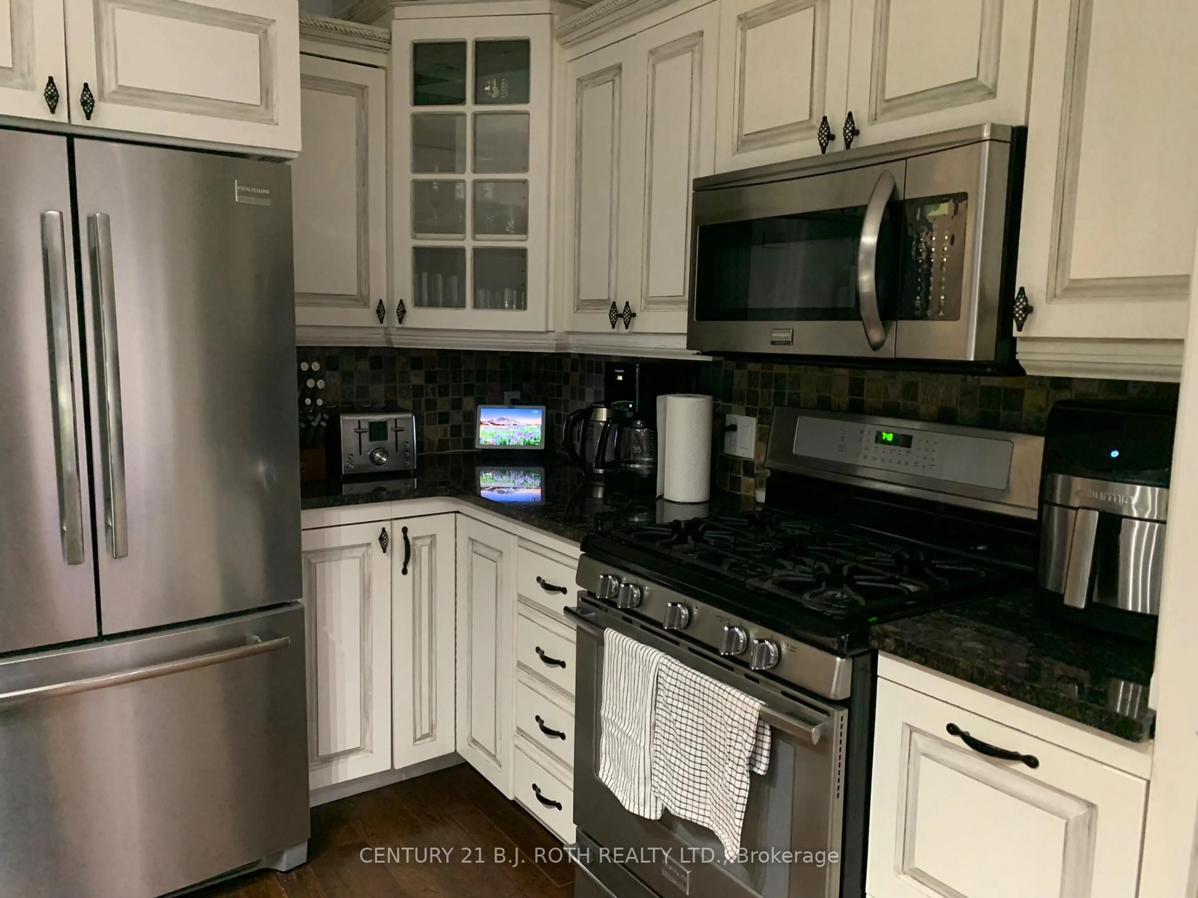 Standard kitchen, ceramic/tile floor for 1114 Ramara  47 Rd, Ramara Ontario L0K 1B0