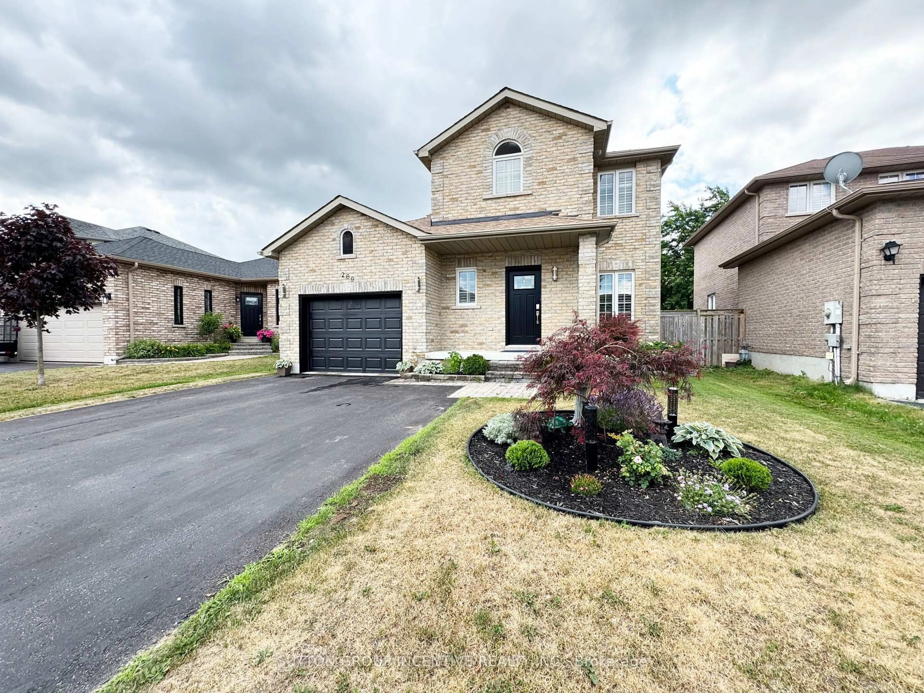 Home with brick exterior material, street for 269 Country Lane, Barrie Ontario L4N 0Y3