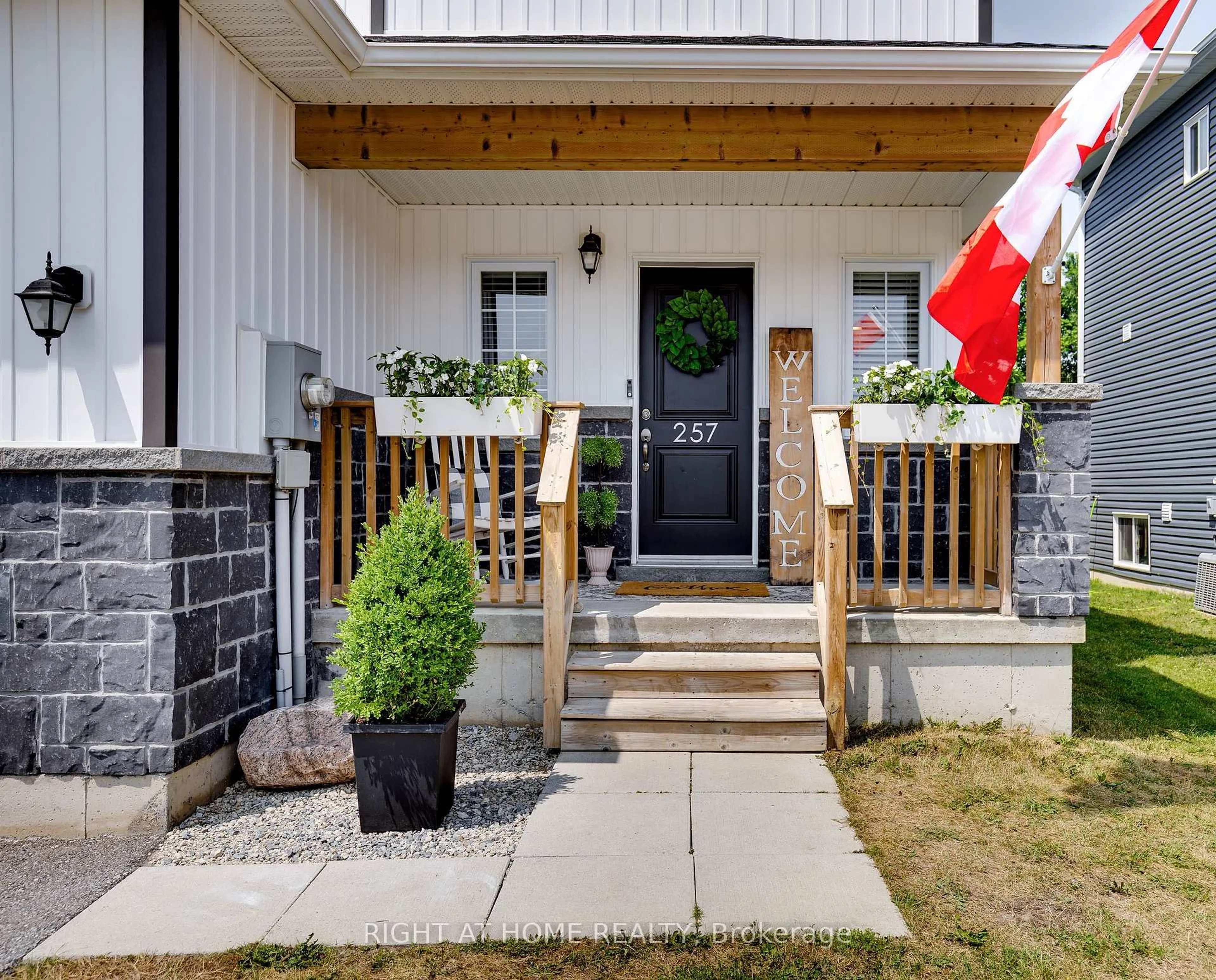 Unknown for 257 Quebec Street St, Clearview Ontario L0M 1S0
