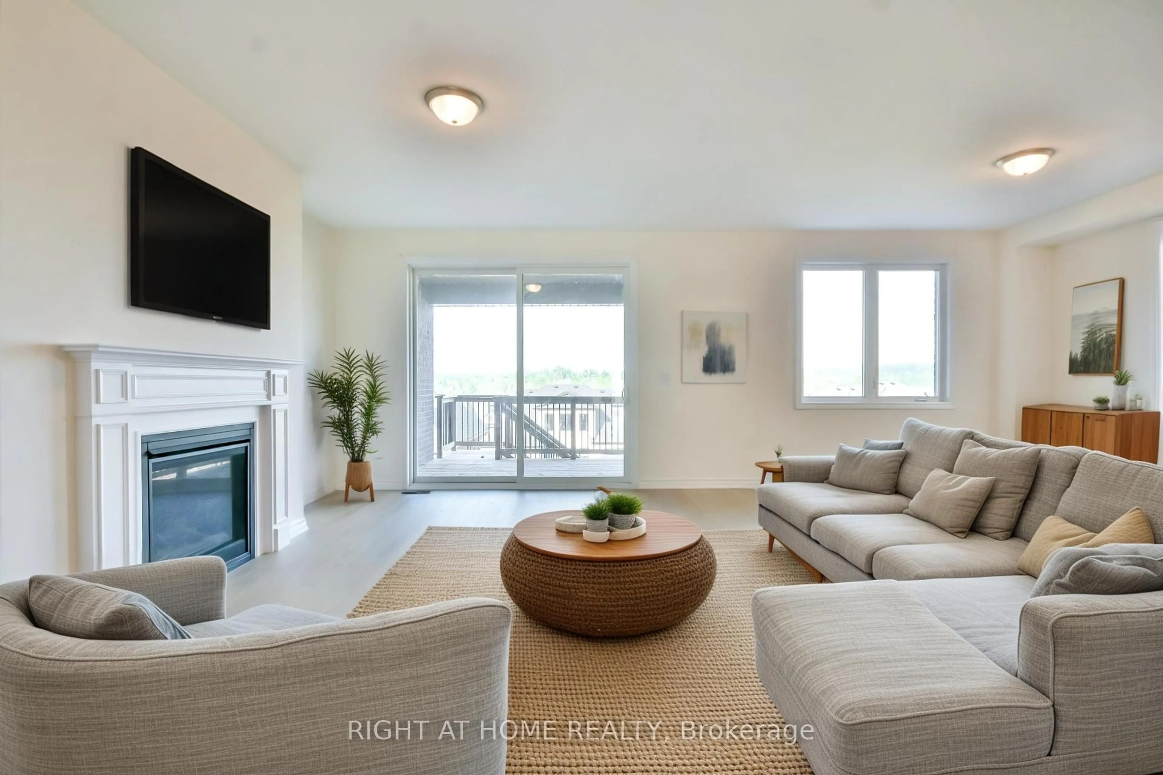 Living room with furniture, unknown for 3032 Sierra Dr, Orillia Ontario L3V 8K6