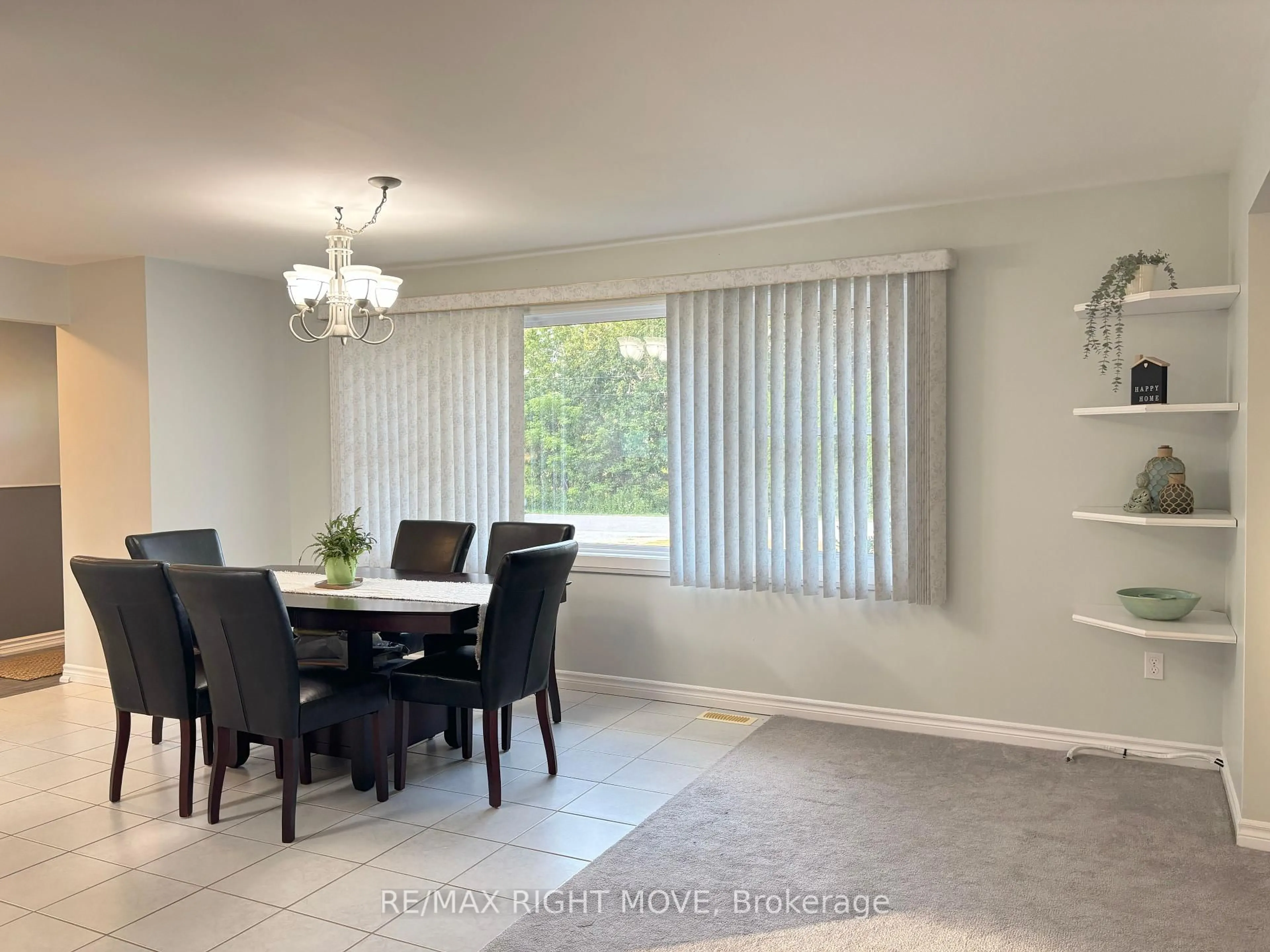 Dining room, unknown for 128 15 Line, Oro-Medonte Ontario L3V 8H9