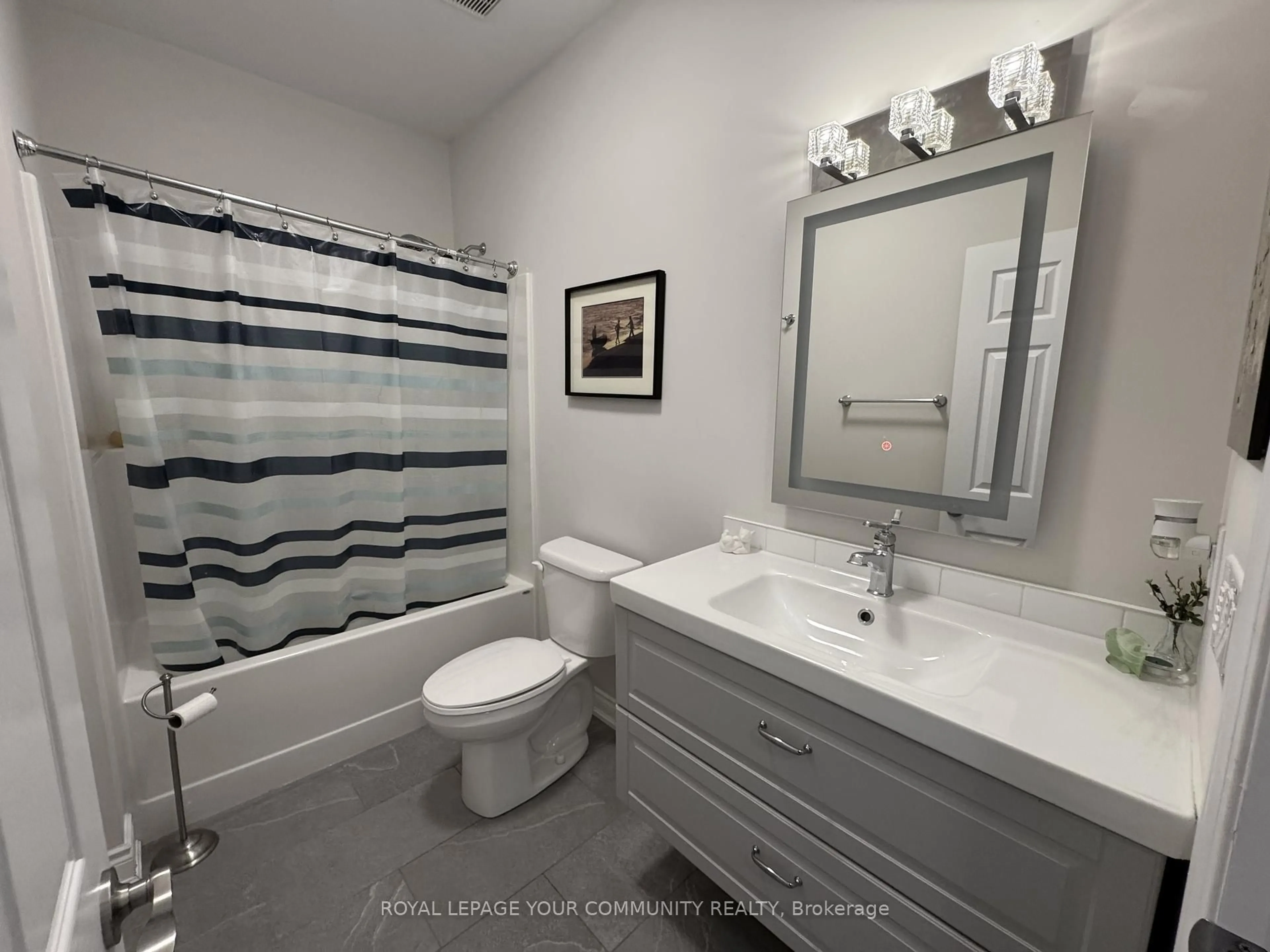 Standard bathroom, ceramic/tile floor for 199 Lucy Lane, Orillia Ontario L4L 3V5