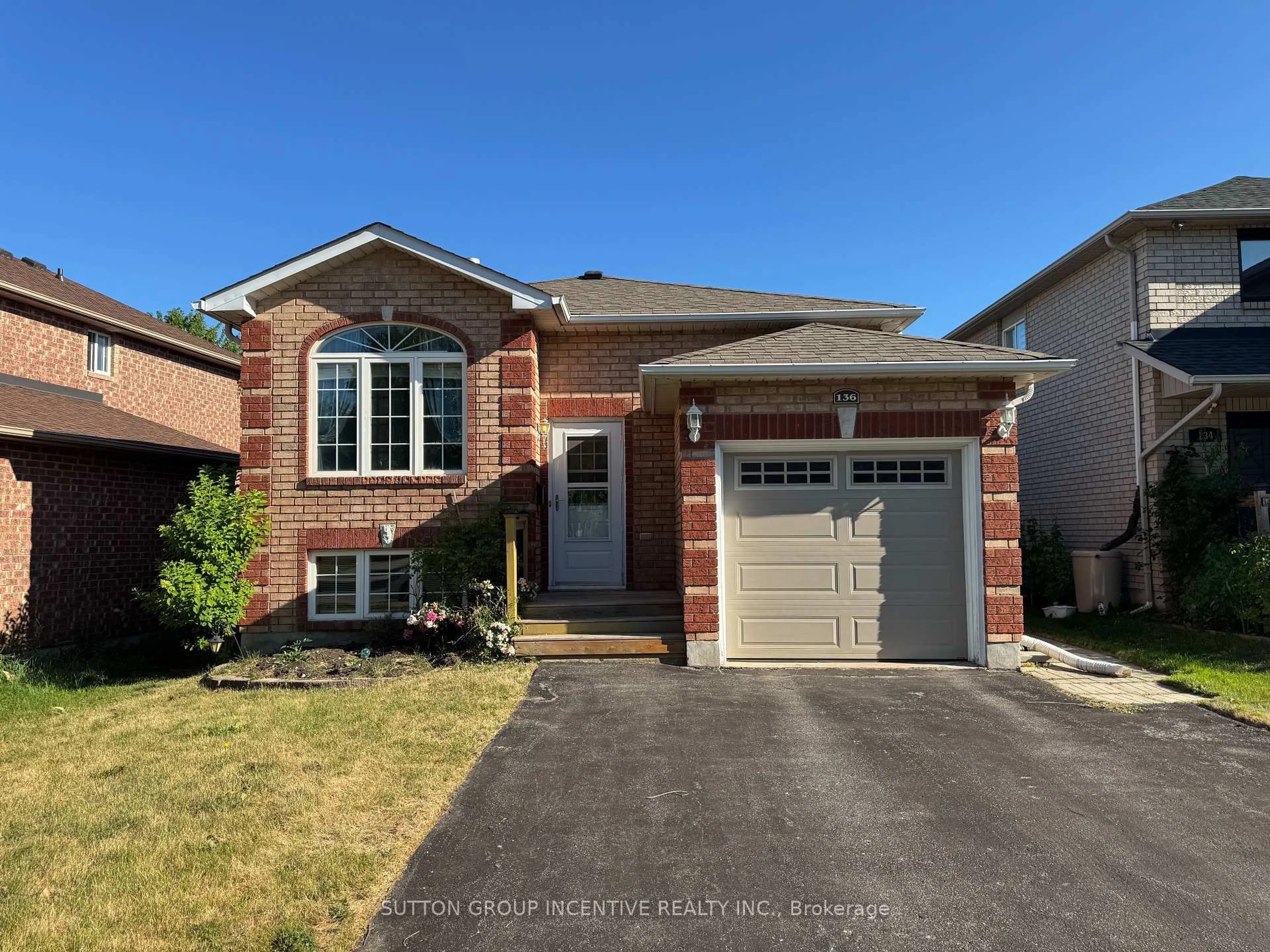 Home with brick exterior material, street for 136 Nathan Cres, Barrie Ontario L4N 0S6
