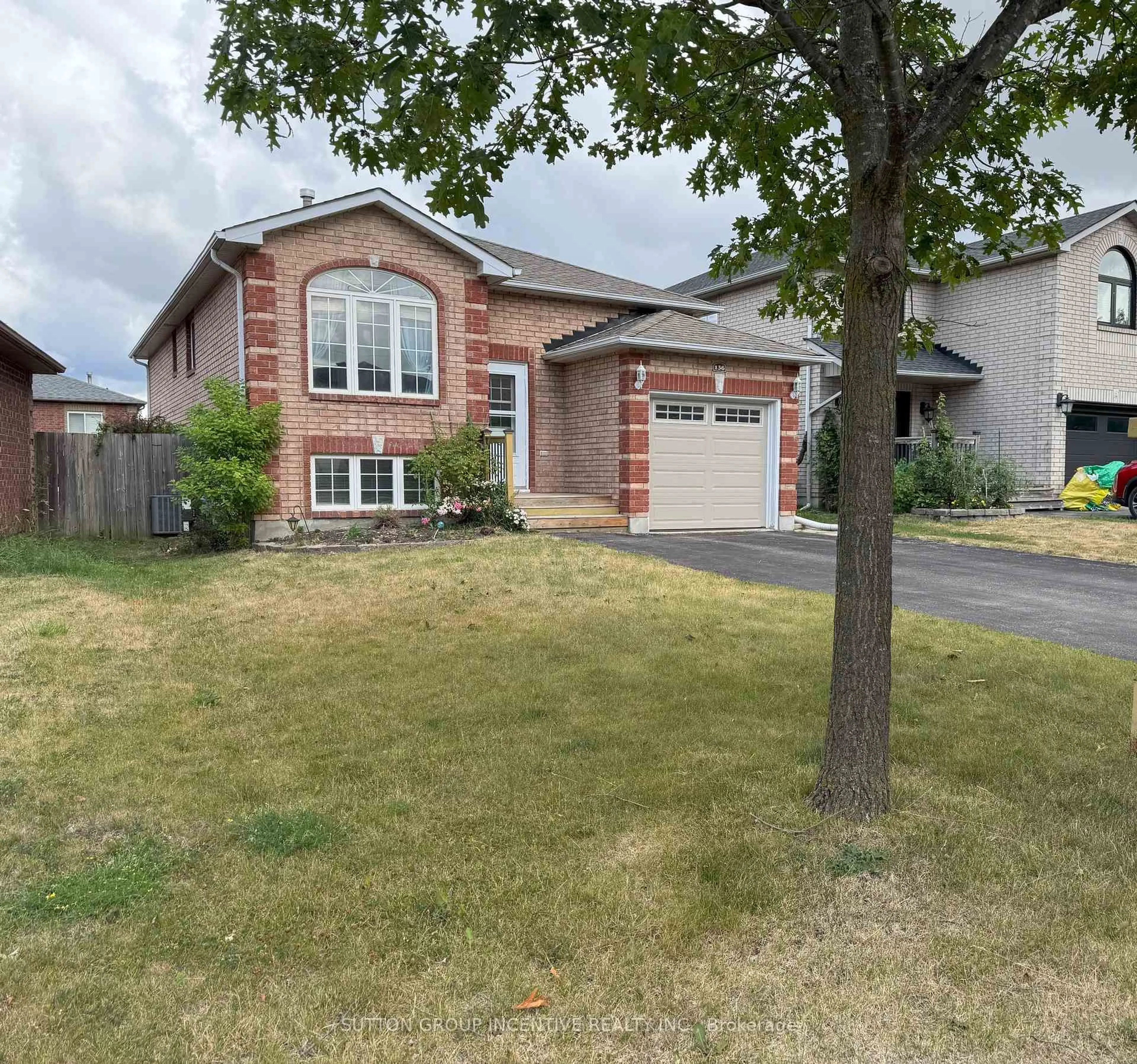 Home with brick exterior material, street for 136 Nathan Cres, Barrie Ontario L4N 0S6