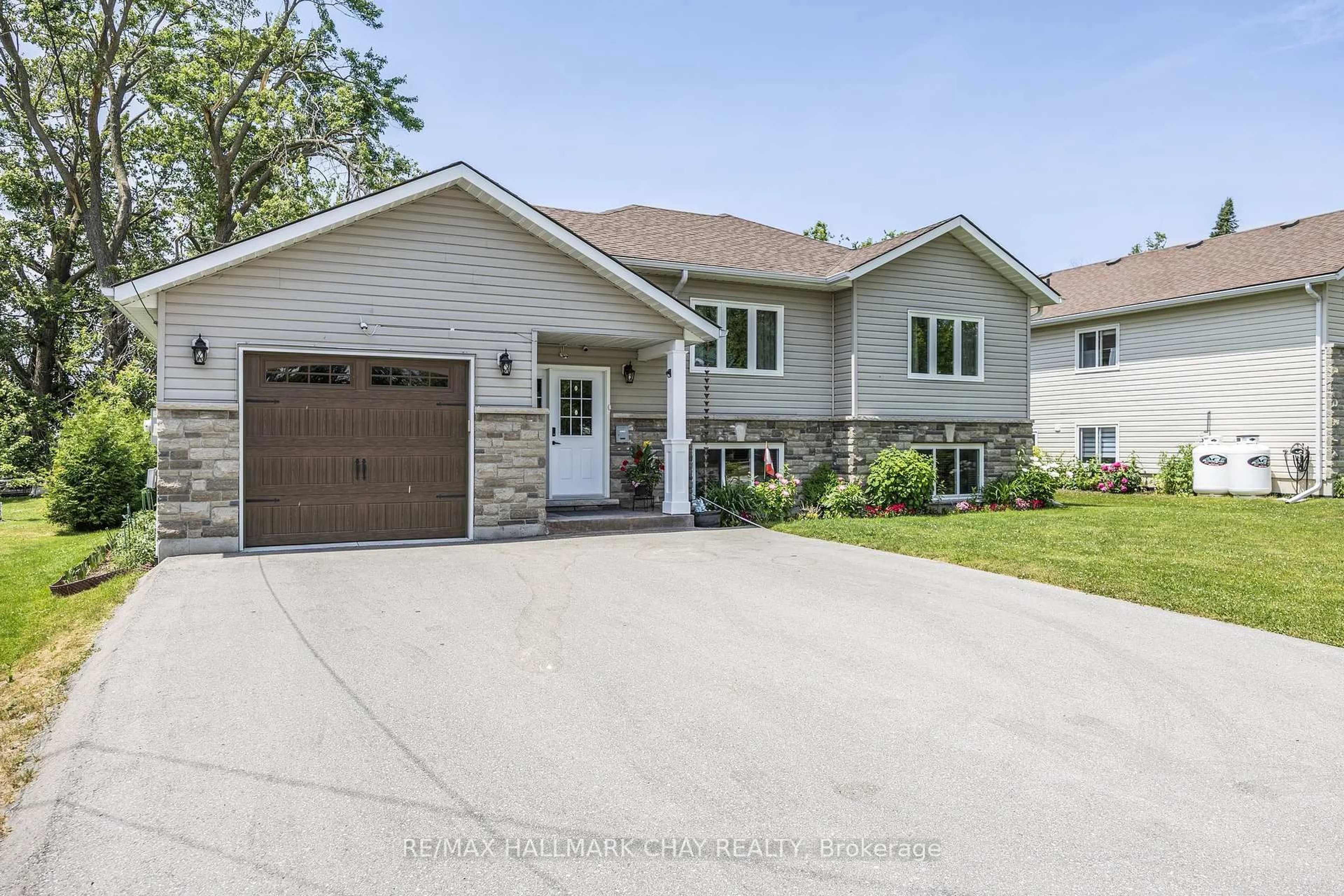 Unknown for 2744 Church St, Ramara Ontario L0K 1B0