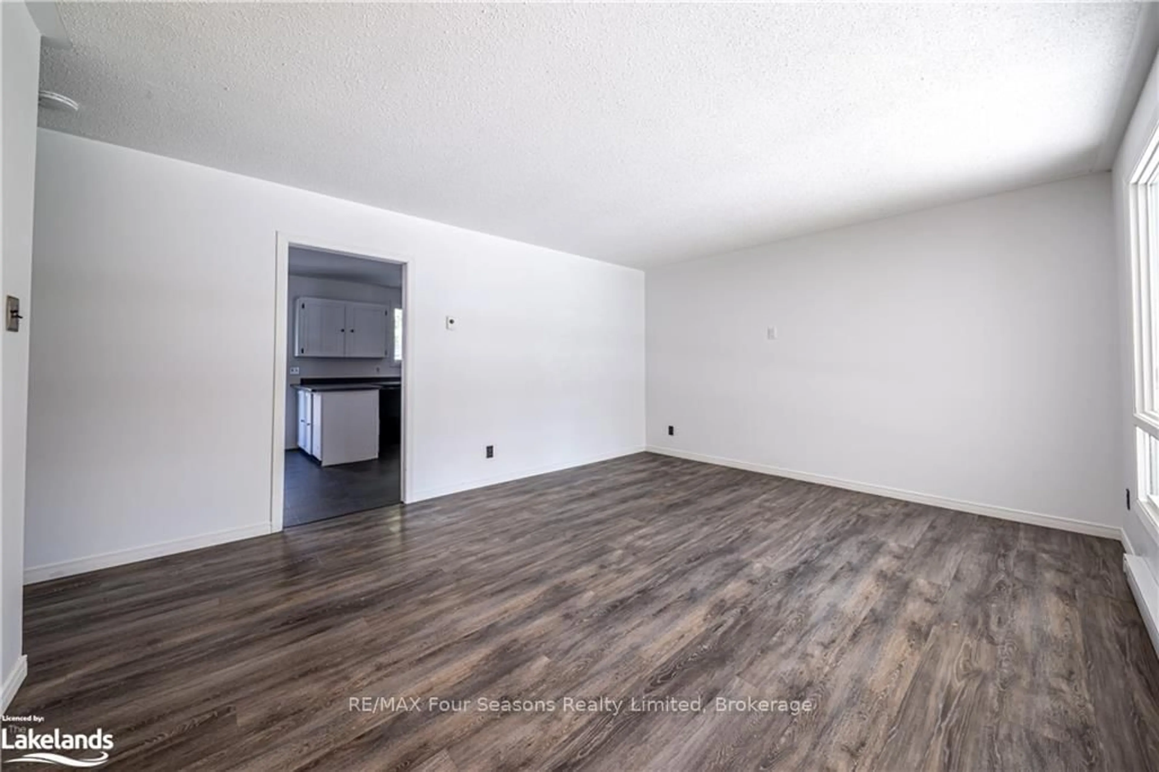 A pic of a room for 13 Water St, Collingwood Ontario L9Y 4C2