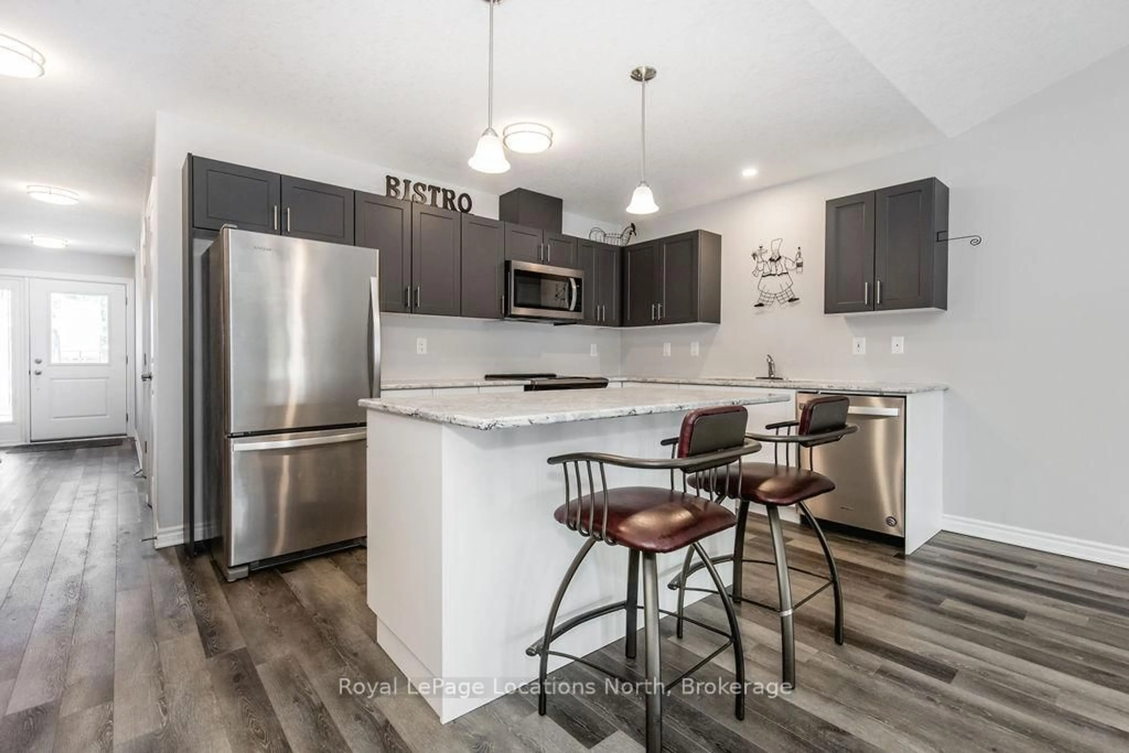 Open concept kitchen, unknown for 26 Ivy Cres, Wasaga Beach Ontario L9Z 0H8