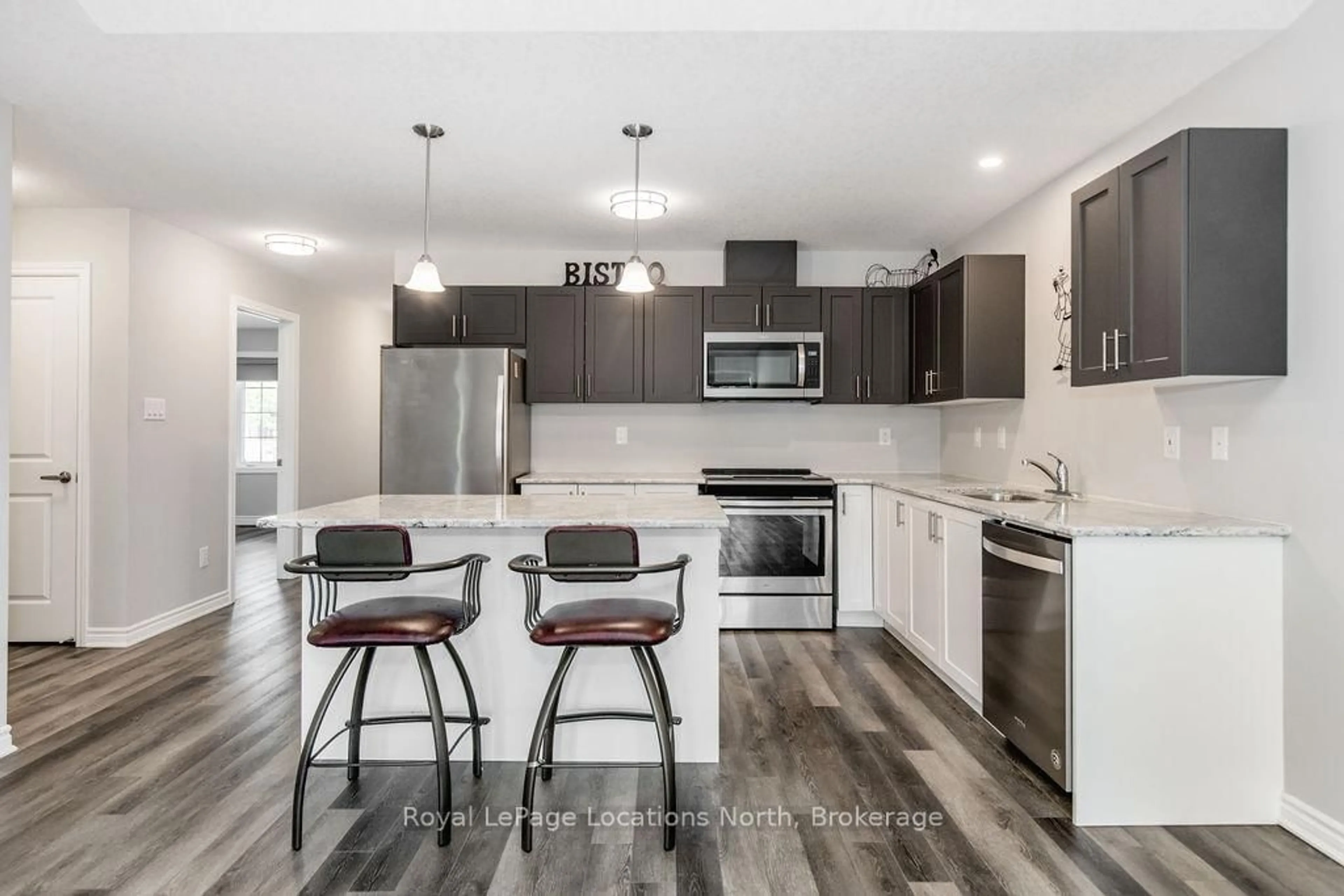 Open concept kitchen, unknown for 26 Ivy Cres, Wasaga Beach Ontario L9Z 0H8