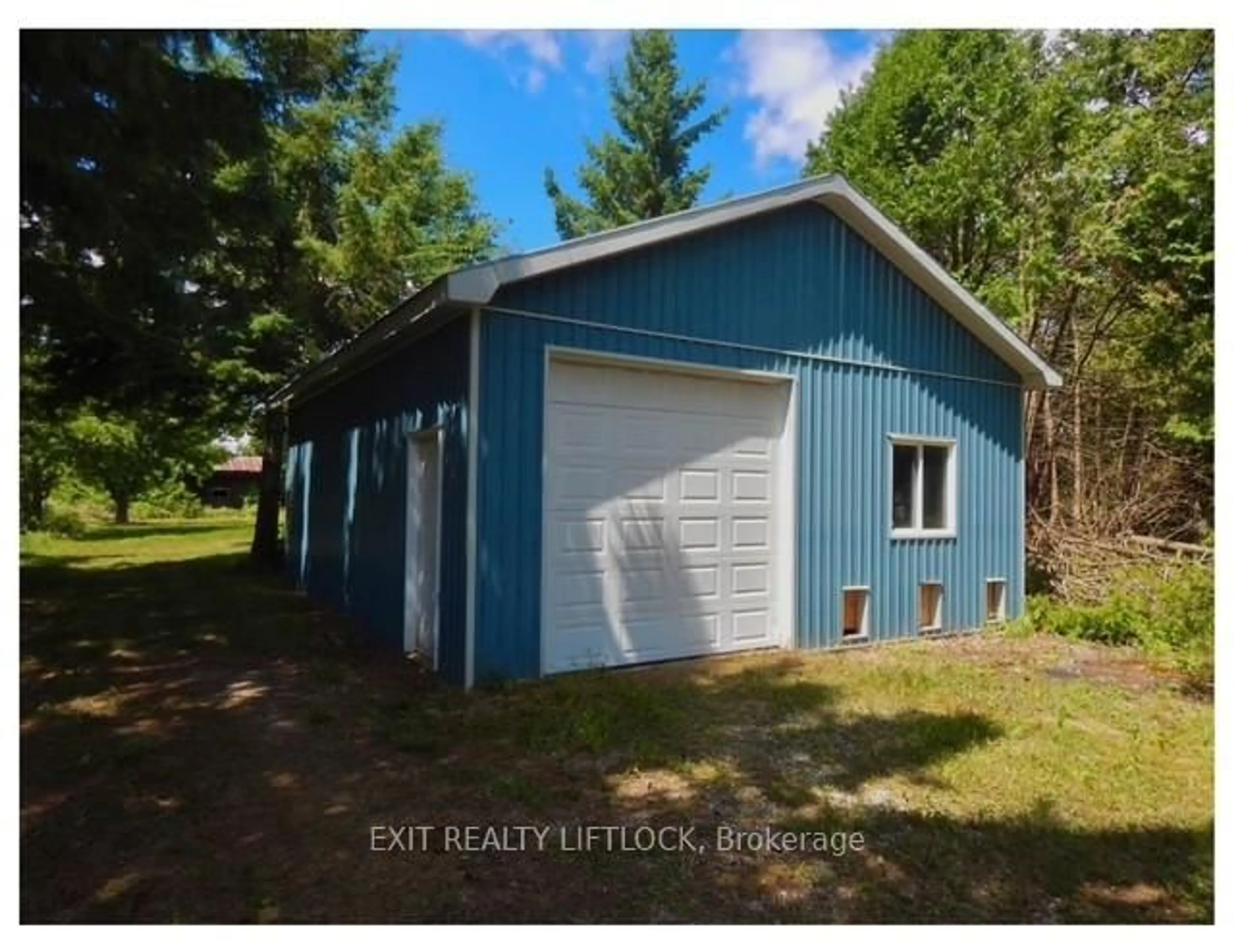 Unknown for 102 Ridge Rd, Oro-Medonte Ontario L0L 2E0