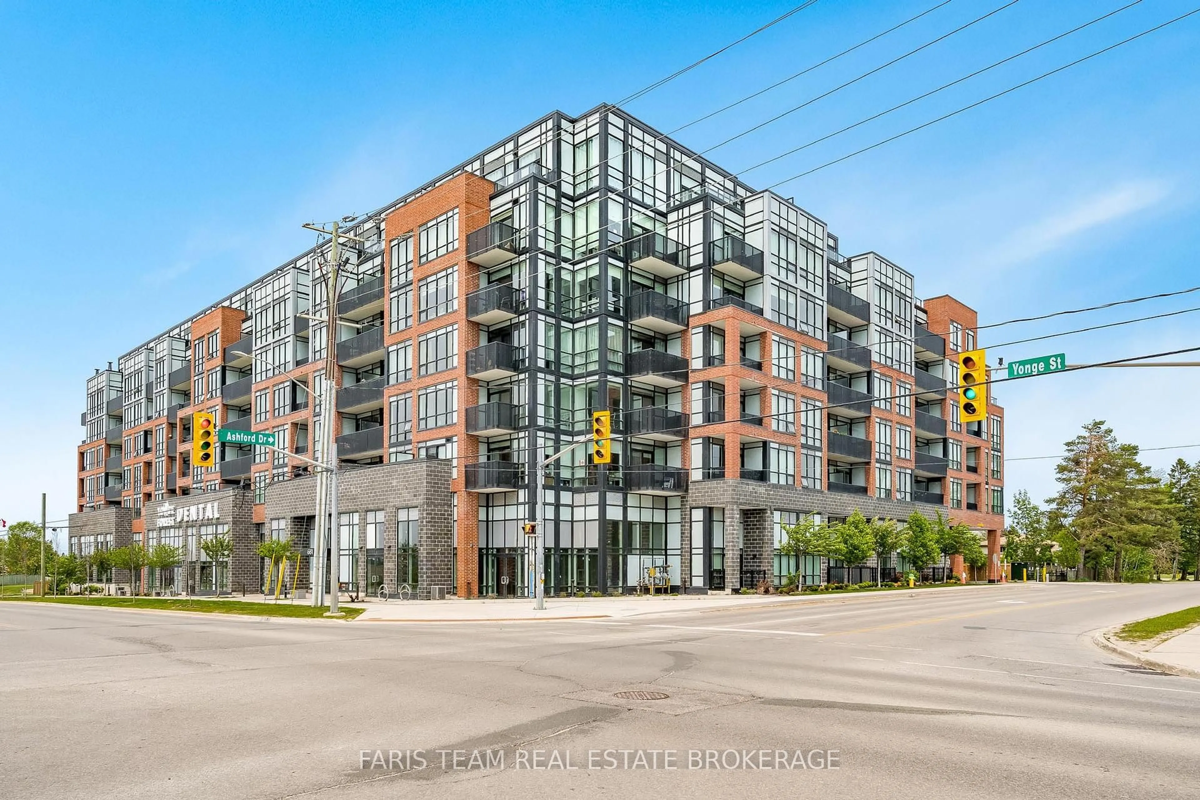 Unknown for 681 Yonge St #311, Barrie Ontario L4N 4E8