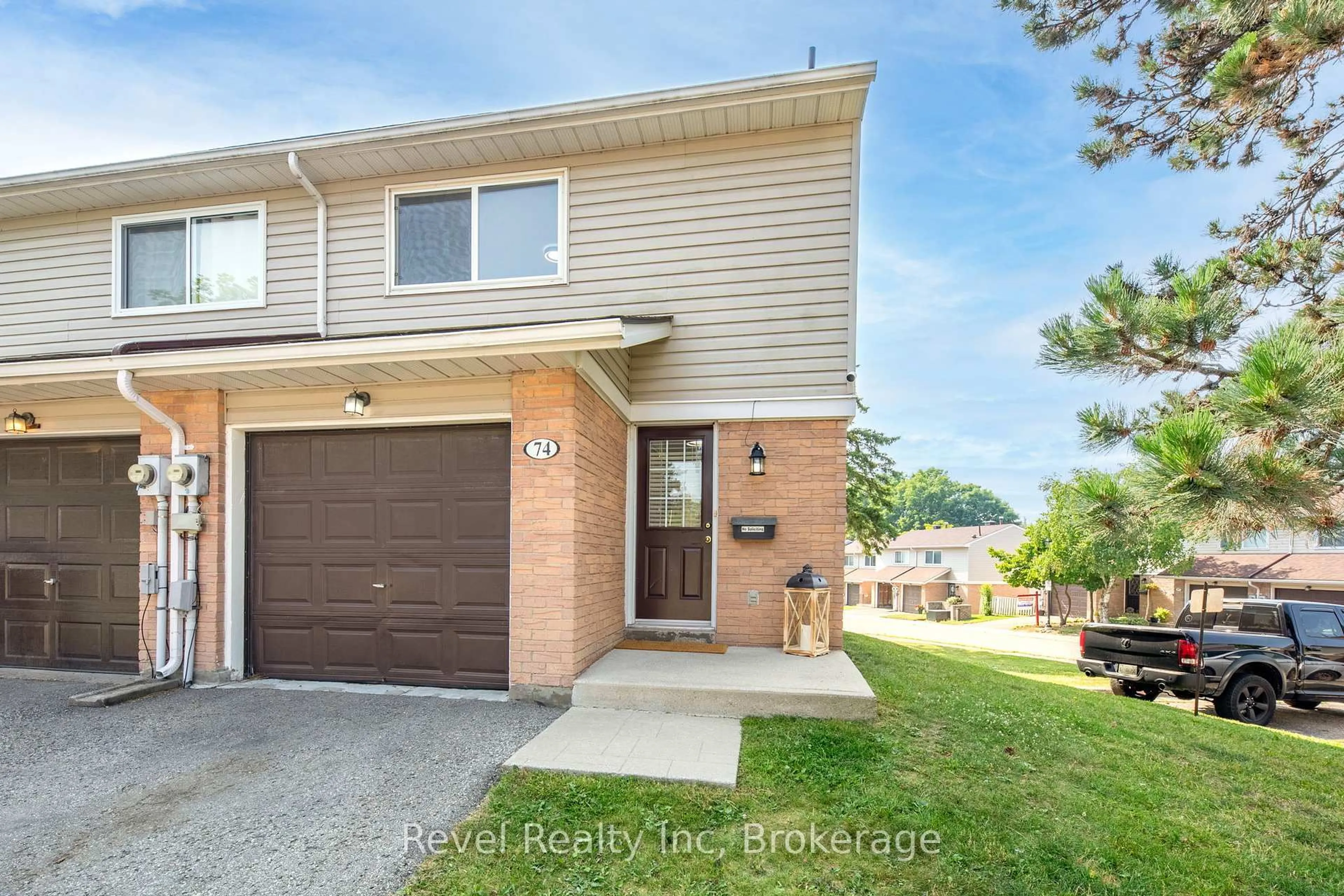 Home with brick exterior material, street for 778 WILLIAM St #74, Midland Ontario L4R 4R8