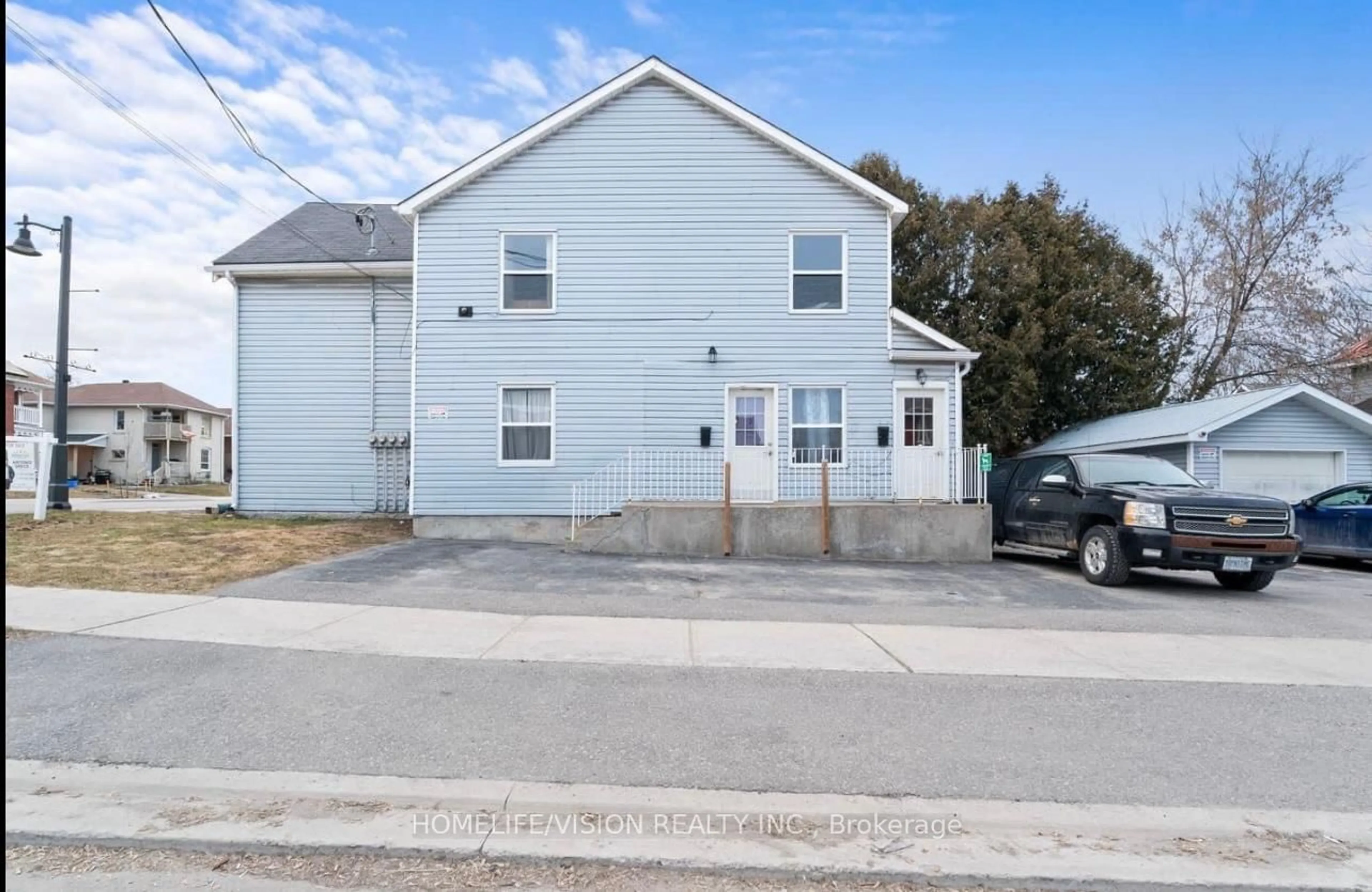 Unknown for 78 Front St, Orillia Ontario L3V 4S3