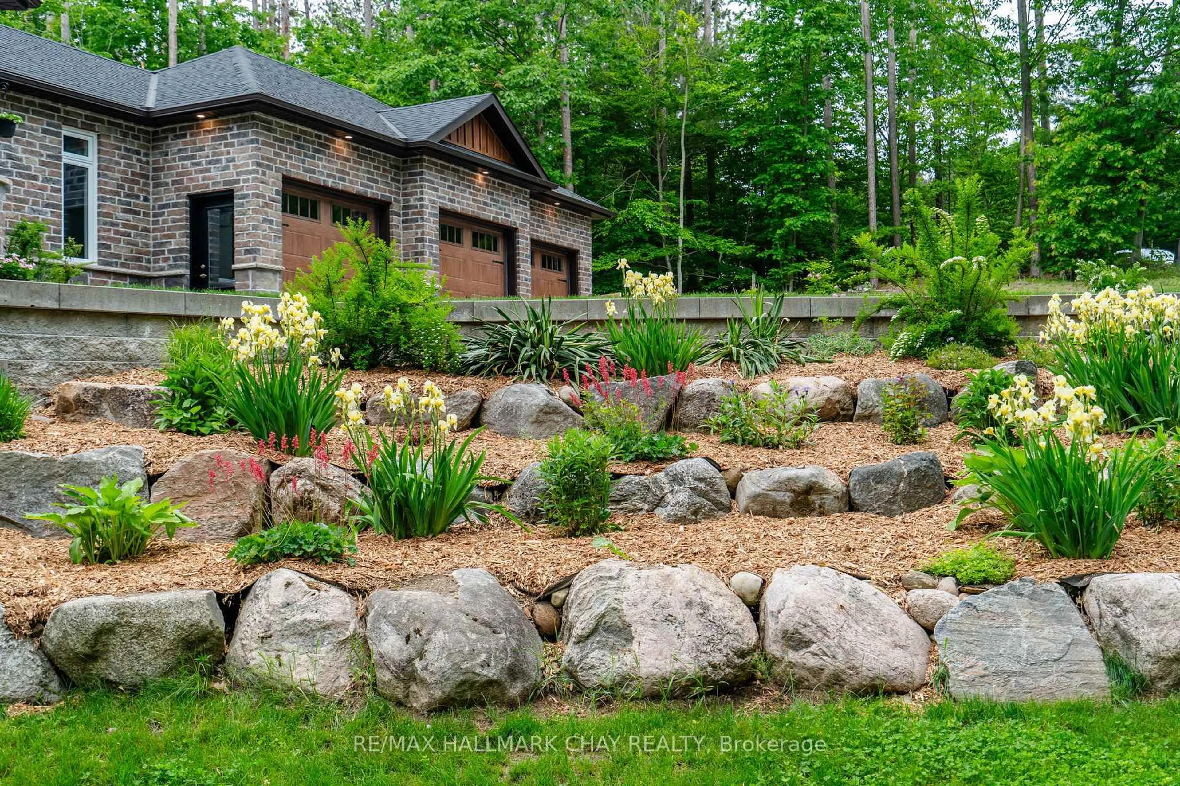 Patio, mountain view for 2 Timberland Crt, Tiny Ontario L9M 0M3