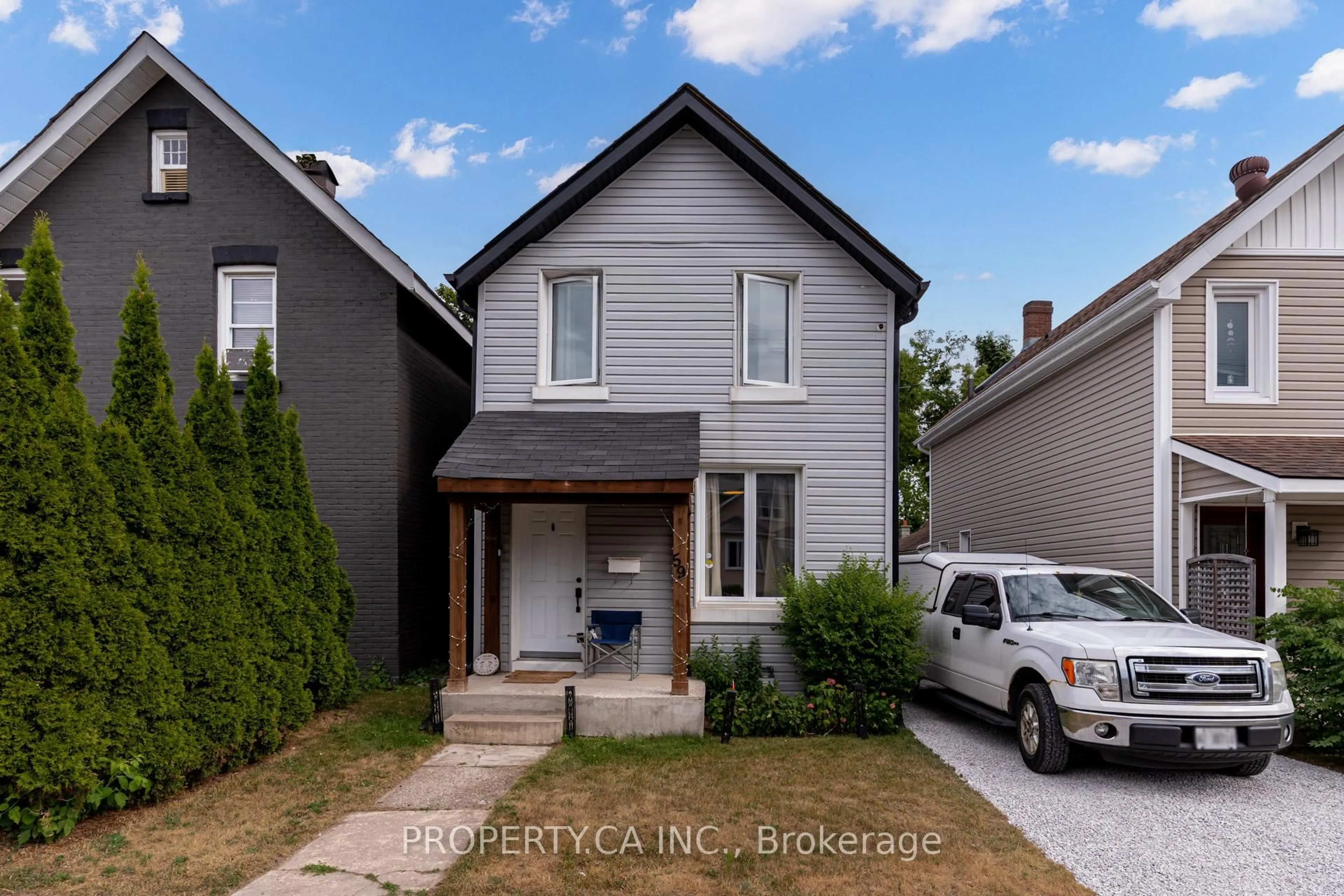 Home with brick exterior material, street for 59 Park St, Barrie Ontario L4N 1H7