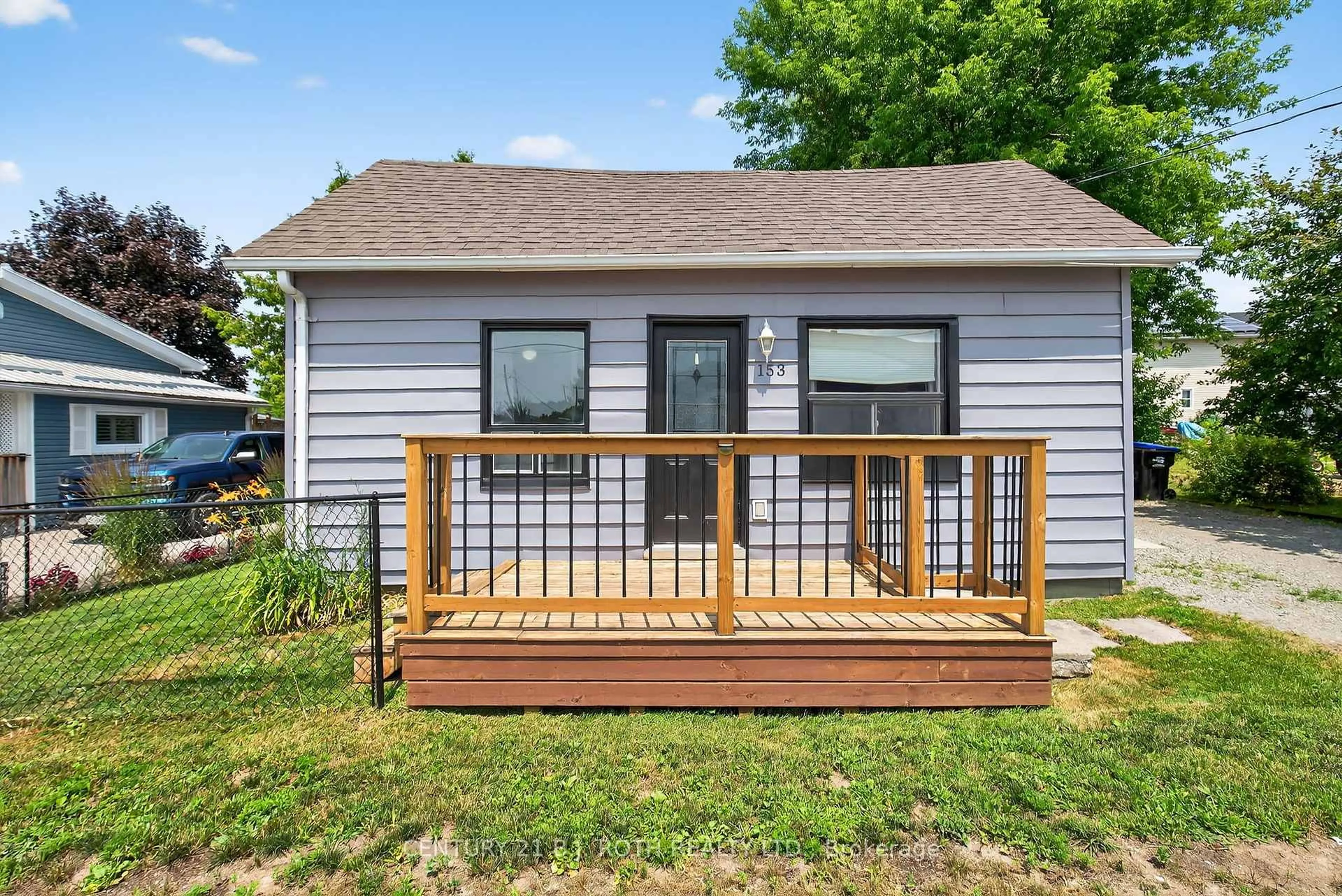 Home with vinyl exterior material, street for 153 Veterans Lane, Tay Ontario L0K 2A0