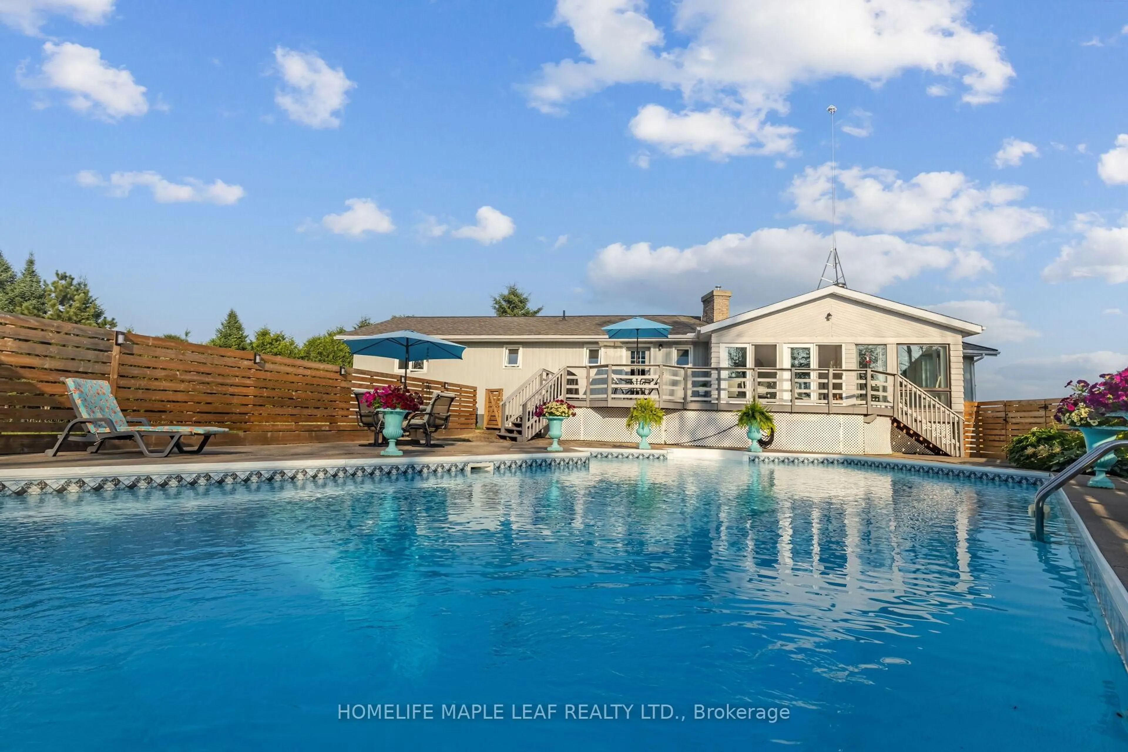 Pool for 560 15 Concession Rd, Tiny Ontario L9M 0K4