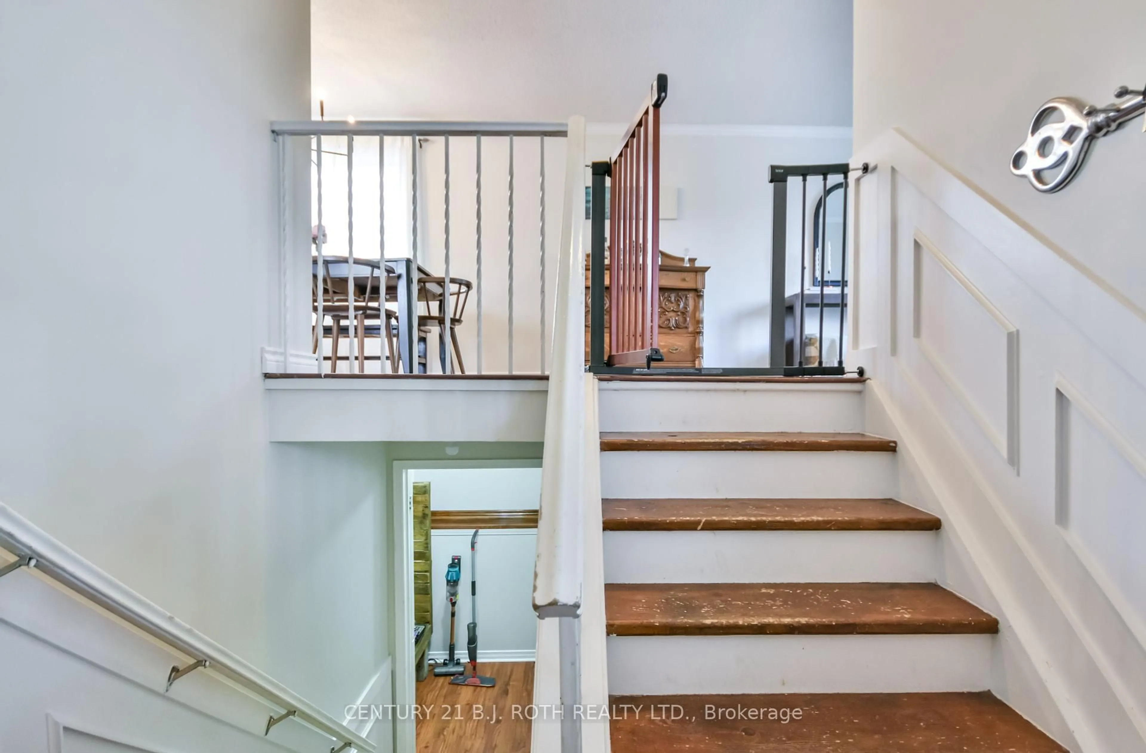 Unknown for 57 D'ambrosio Dr, Barrie Ontario L4N 6V4