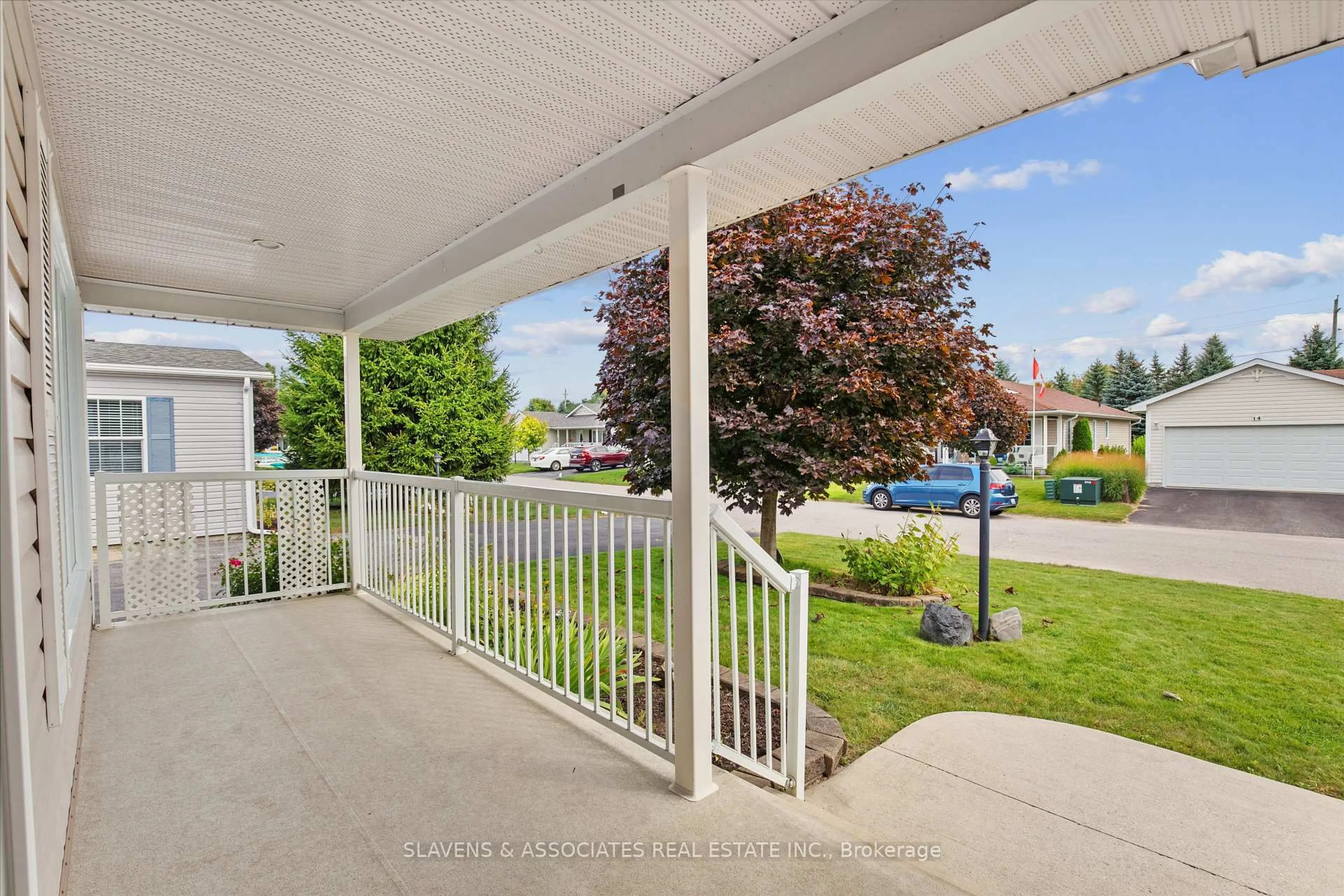 Patio, unknown for 1 Illinois Cres, Wasaga Beach Ontario L9Z 3A8