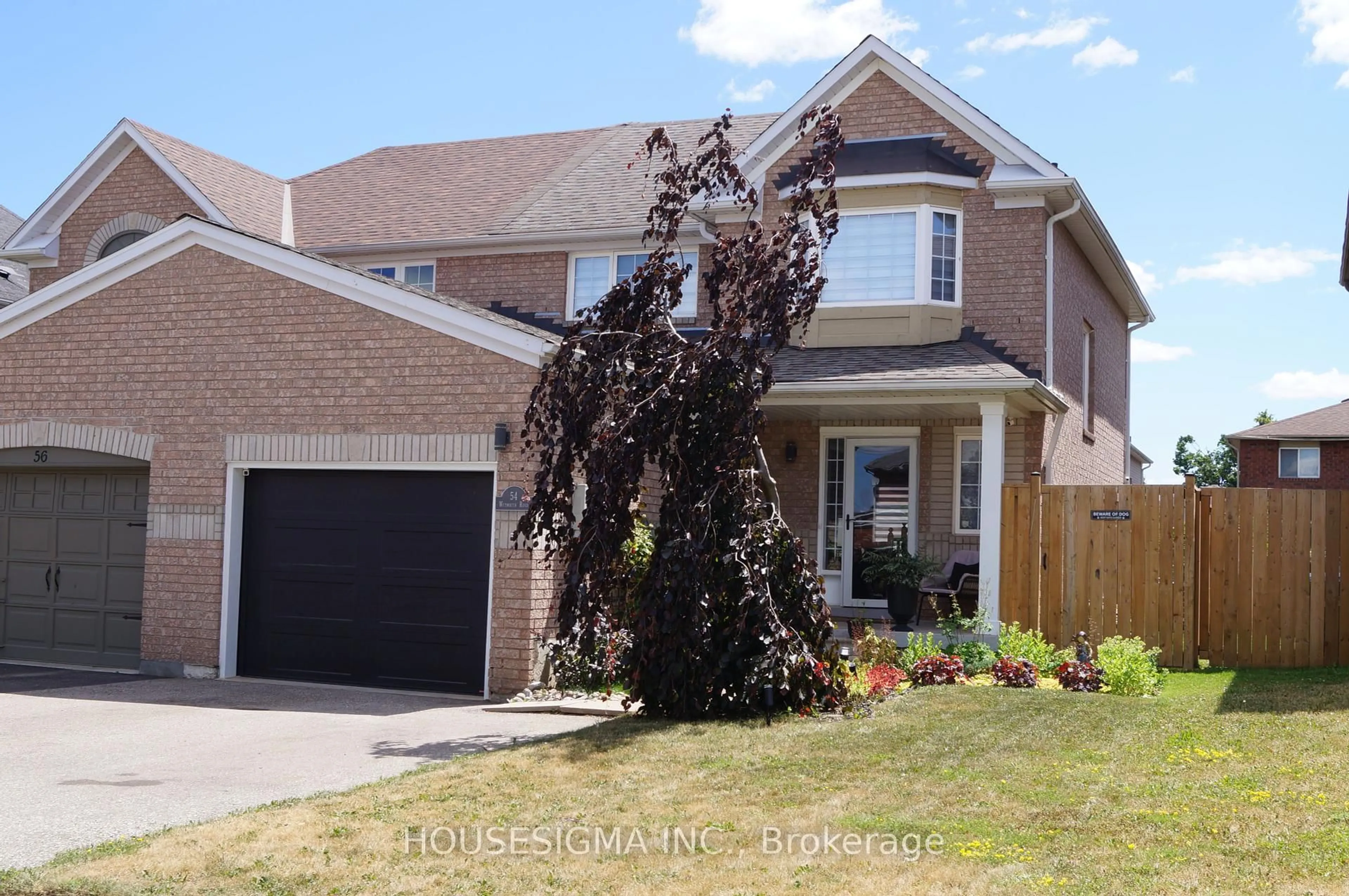 Home with brick exterior material, street for 54 Weymouth Rd, Barrie Ontario L4M 6R8