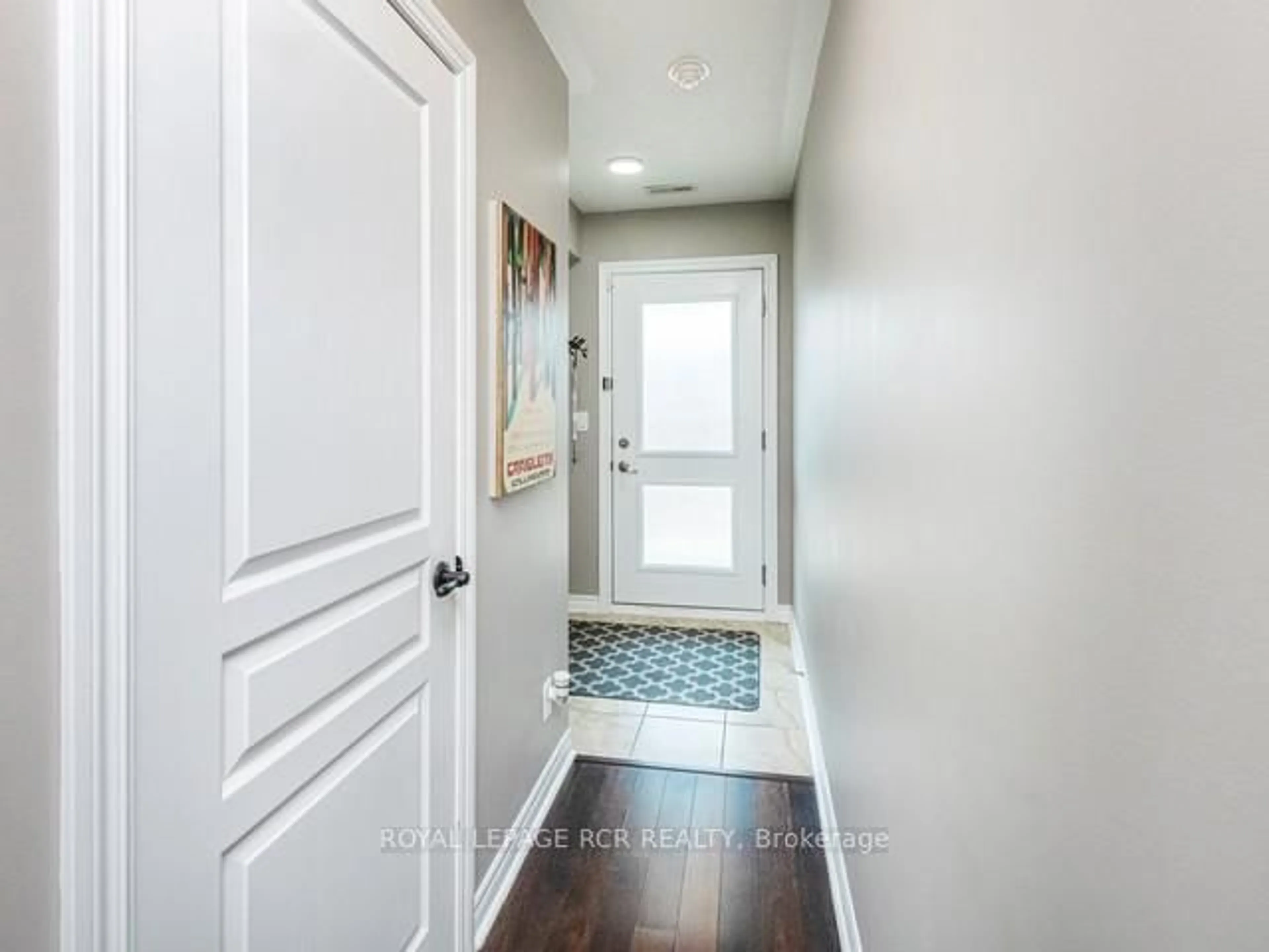 Indoor entryway for 3 Brandy Lane Dr #302, Collingwood Ontario L9Y 0X4