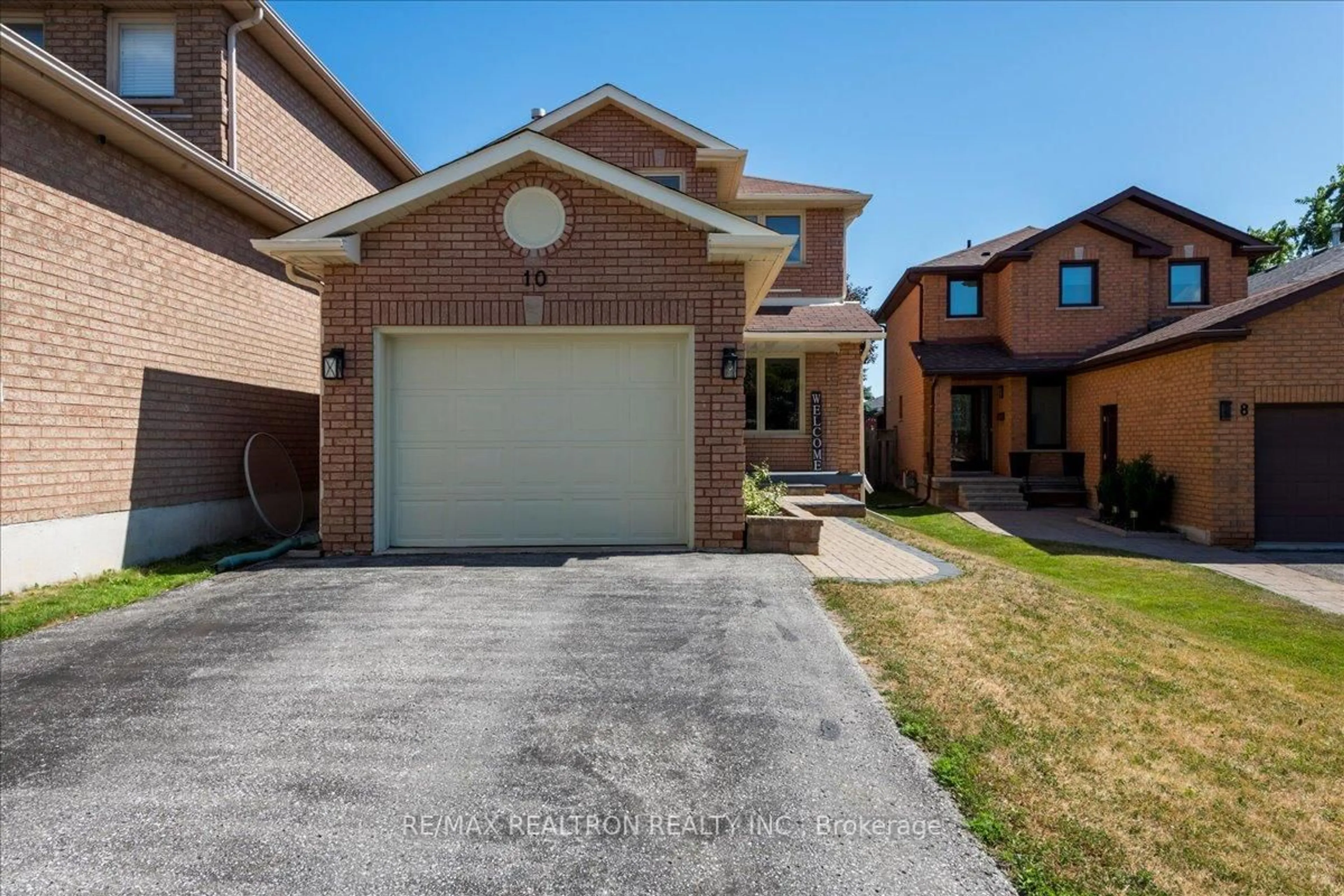 Home with brick exterior material, street for 10 Laidlaw Dr, Barrie Ontario L4N 7S1
