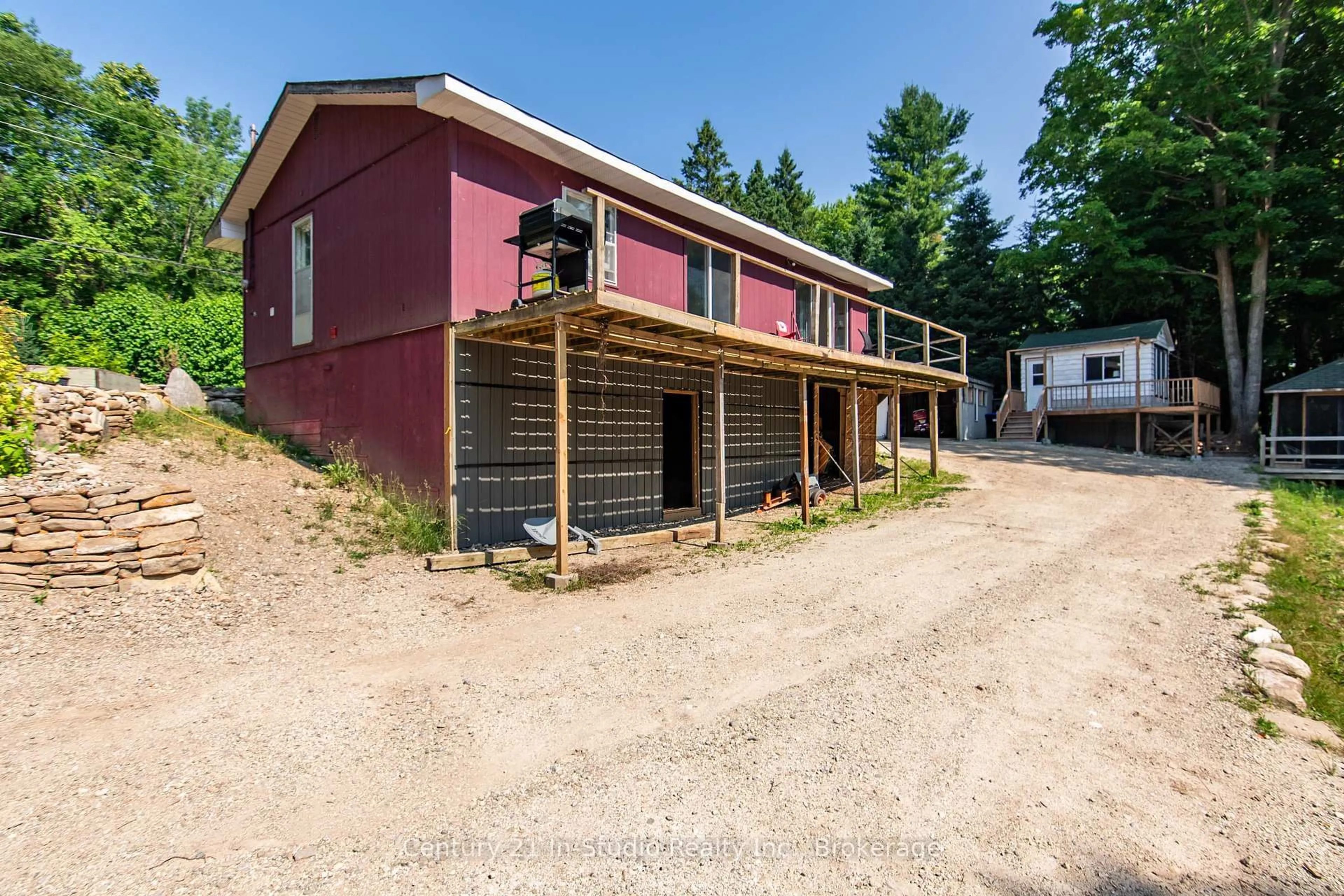 Unknown for 8355 County 9 Rd, Clearview Ontario L0M 1G0