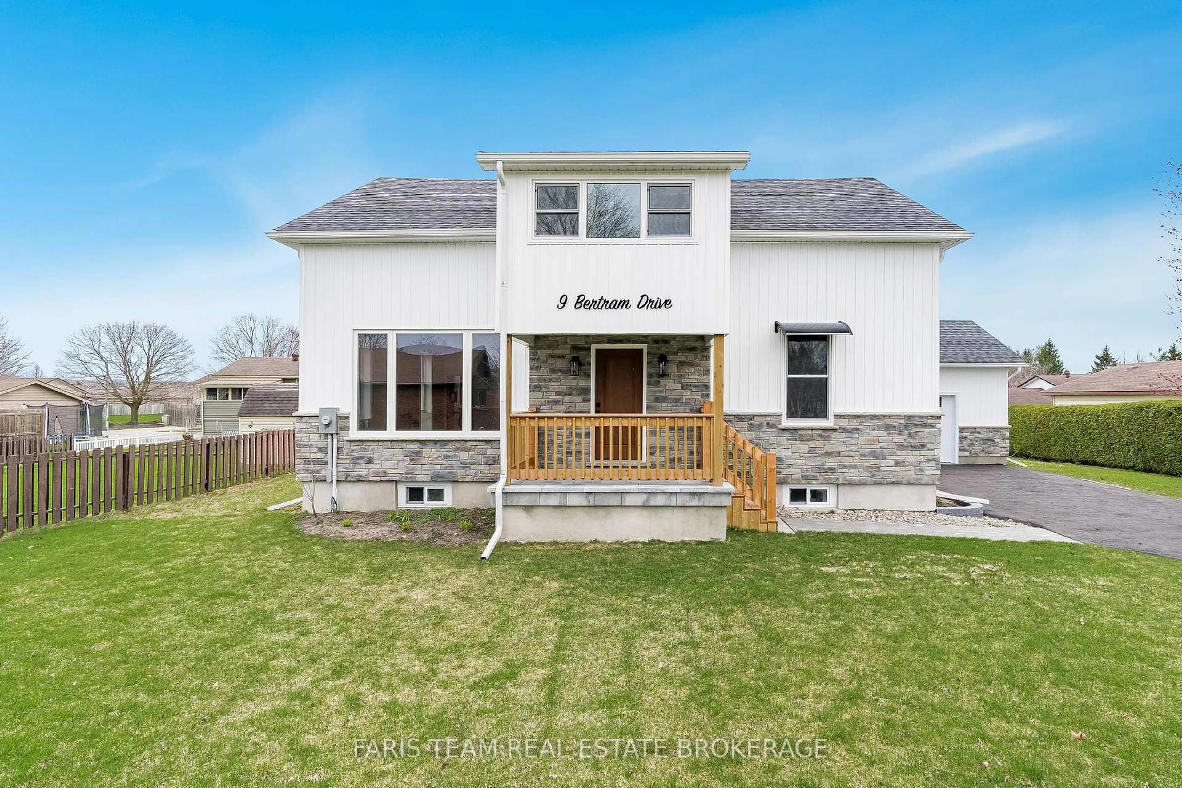 Unknown for 9 Bertram Dr, Springwater Ontario L0L 1P0