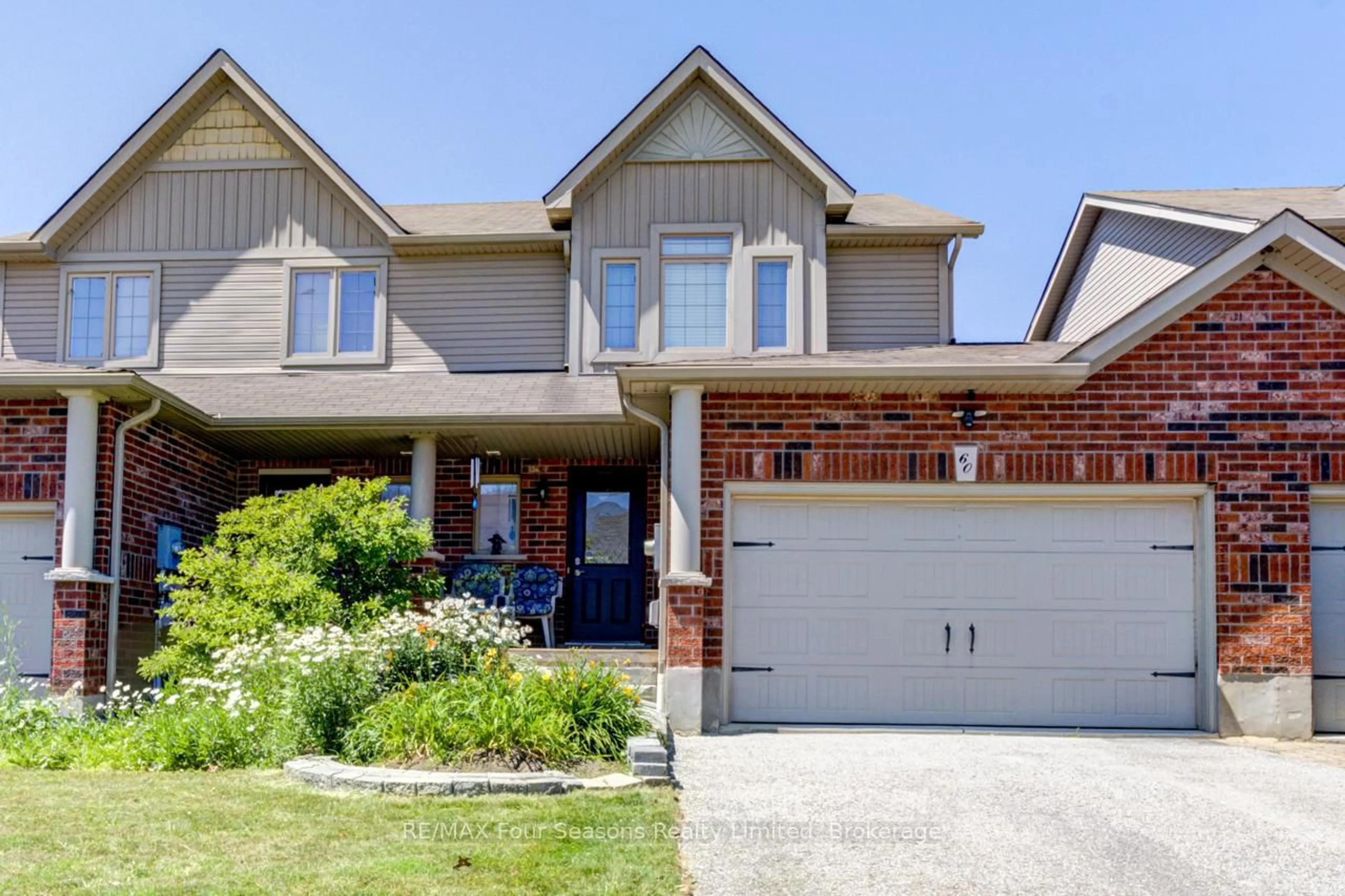 Home with brick exterior material, street for 60 Barr St, Collingwood Ontario L9Y 0E6