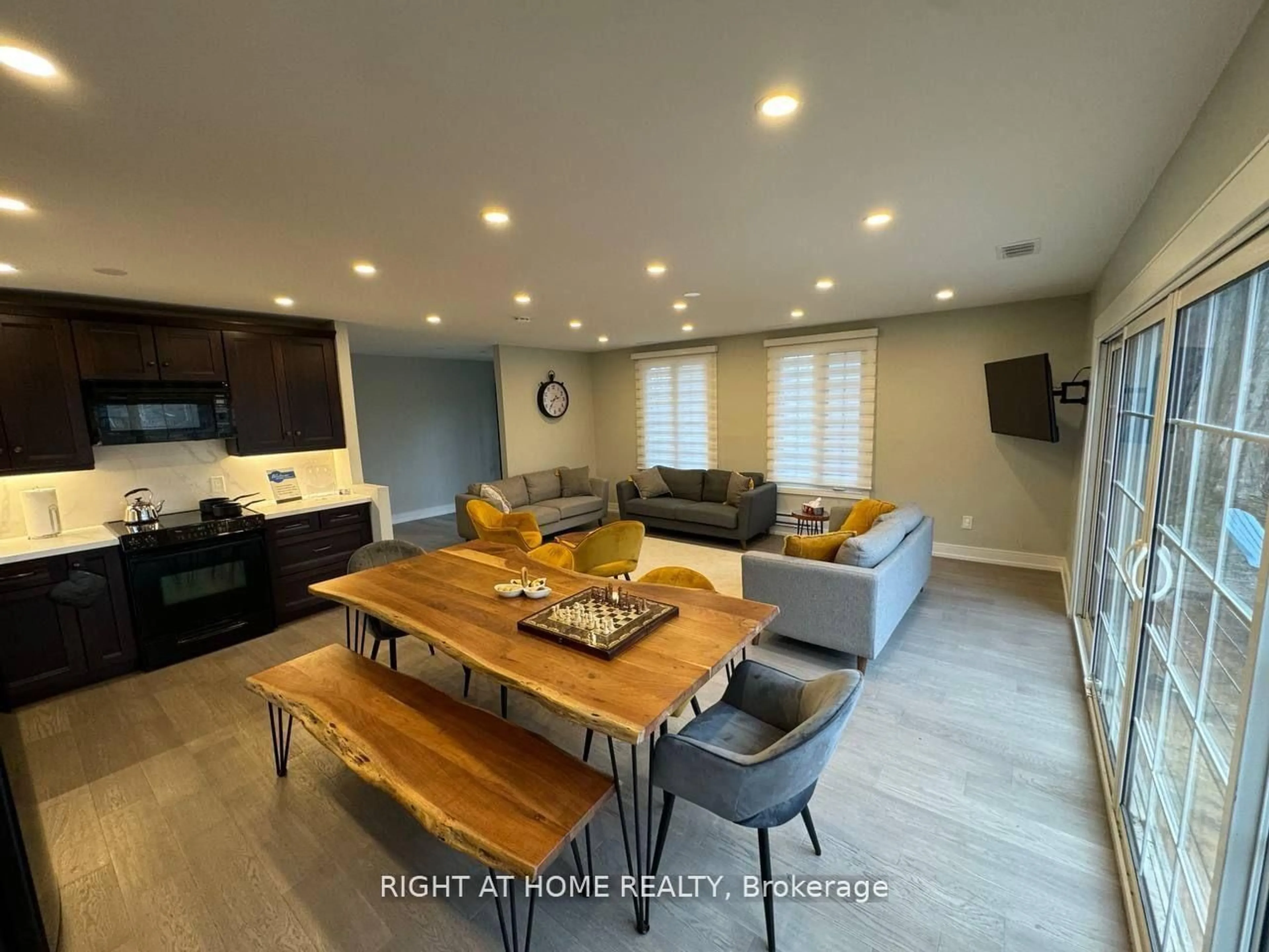 Living room with furniture, unknown for 53 Poplar Cres, Ramara Ontario L0K 1B0