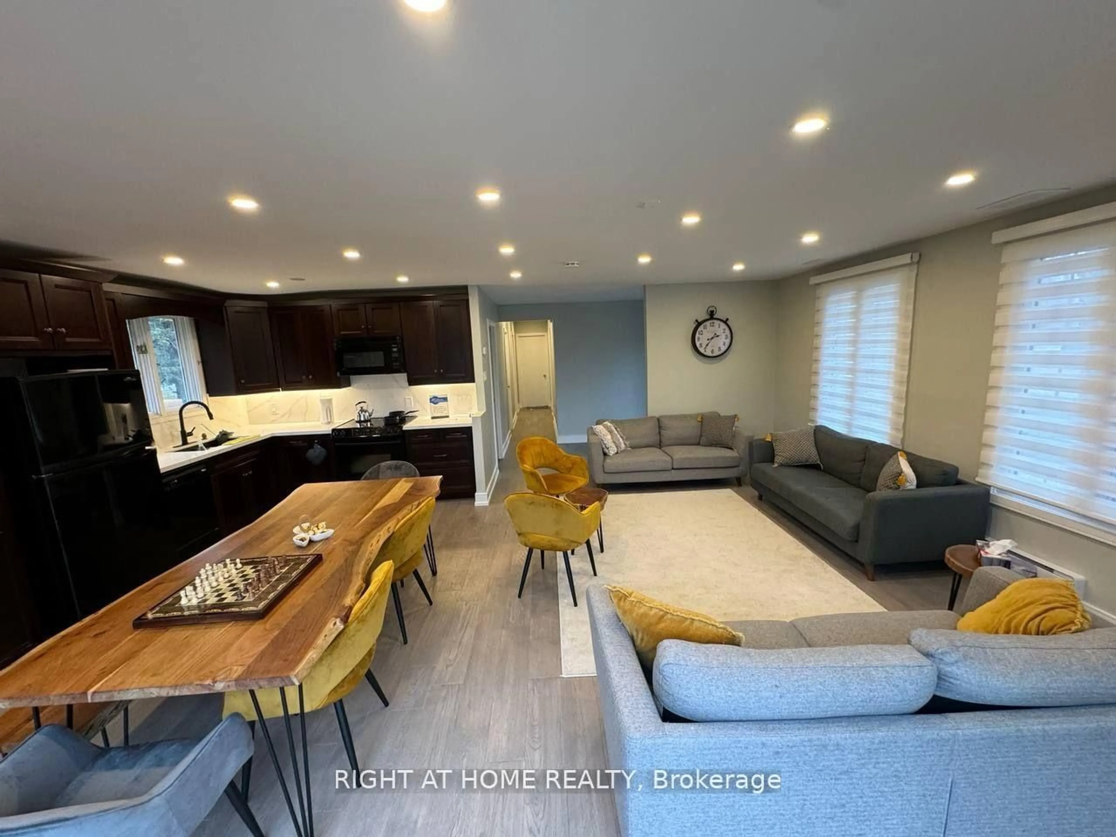 Living room with furniture, unknown for 53 Poplar Cres, Ramara Ontario L0K 1B0