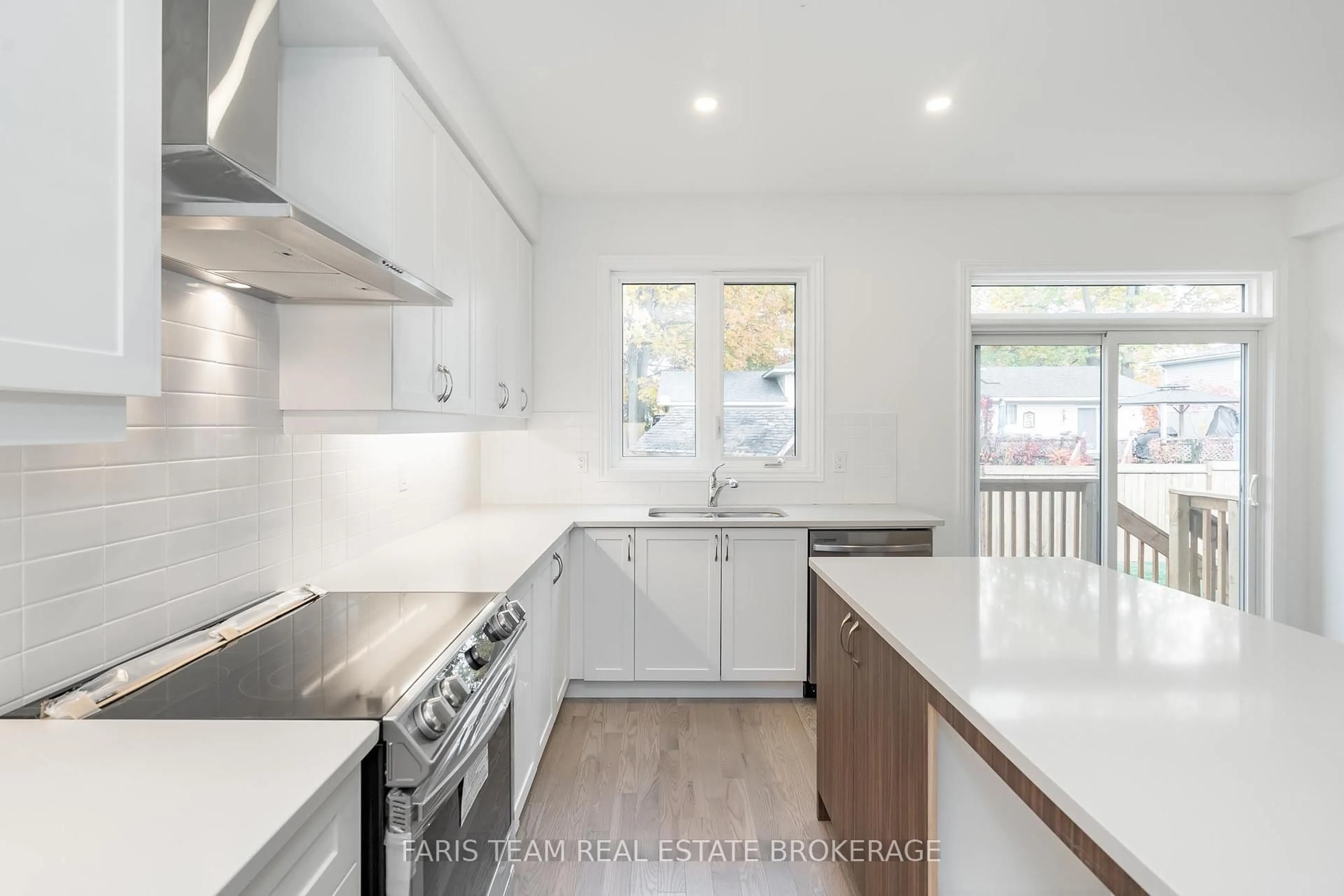 Unknown for 89 Berkely St, Wasaga Beach Ontario L9Z 2N5