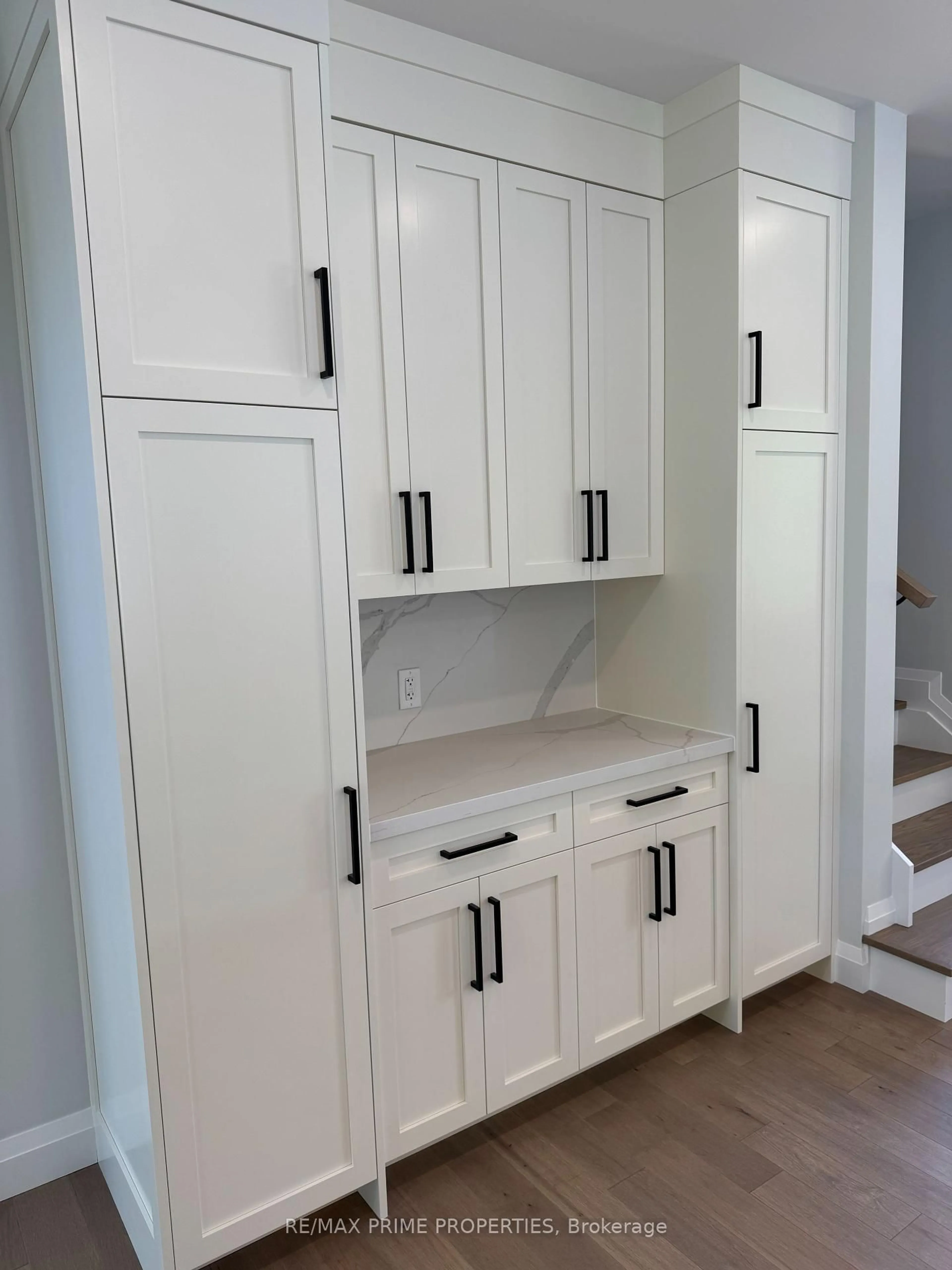 Unknown for 118 Valerie Cres, Wasaga Beach Ontario L9Z 2P8